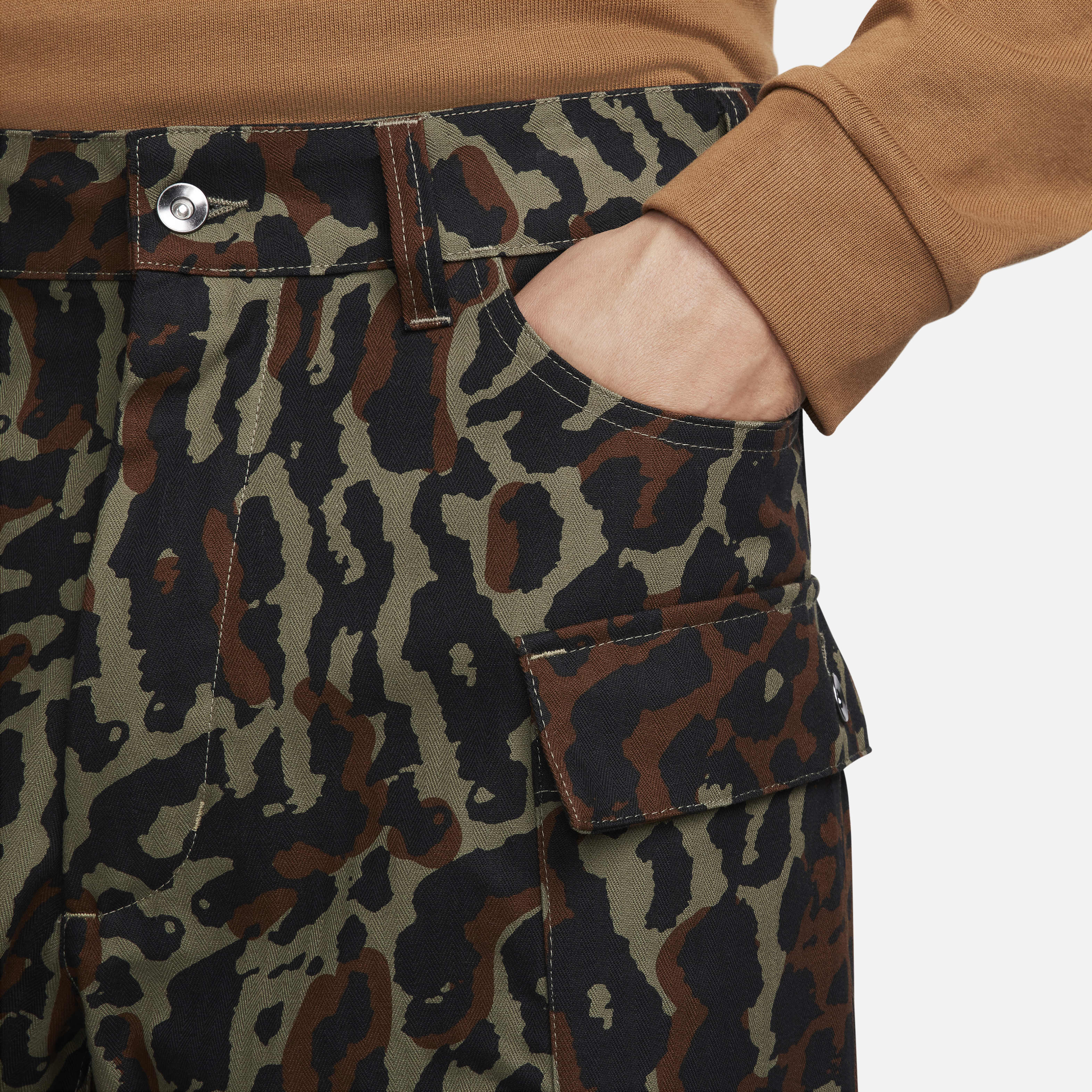 Nike Life Men's Allover Print Cargo Pants