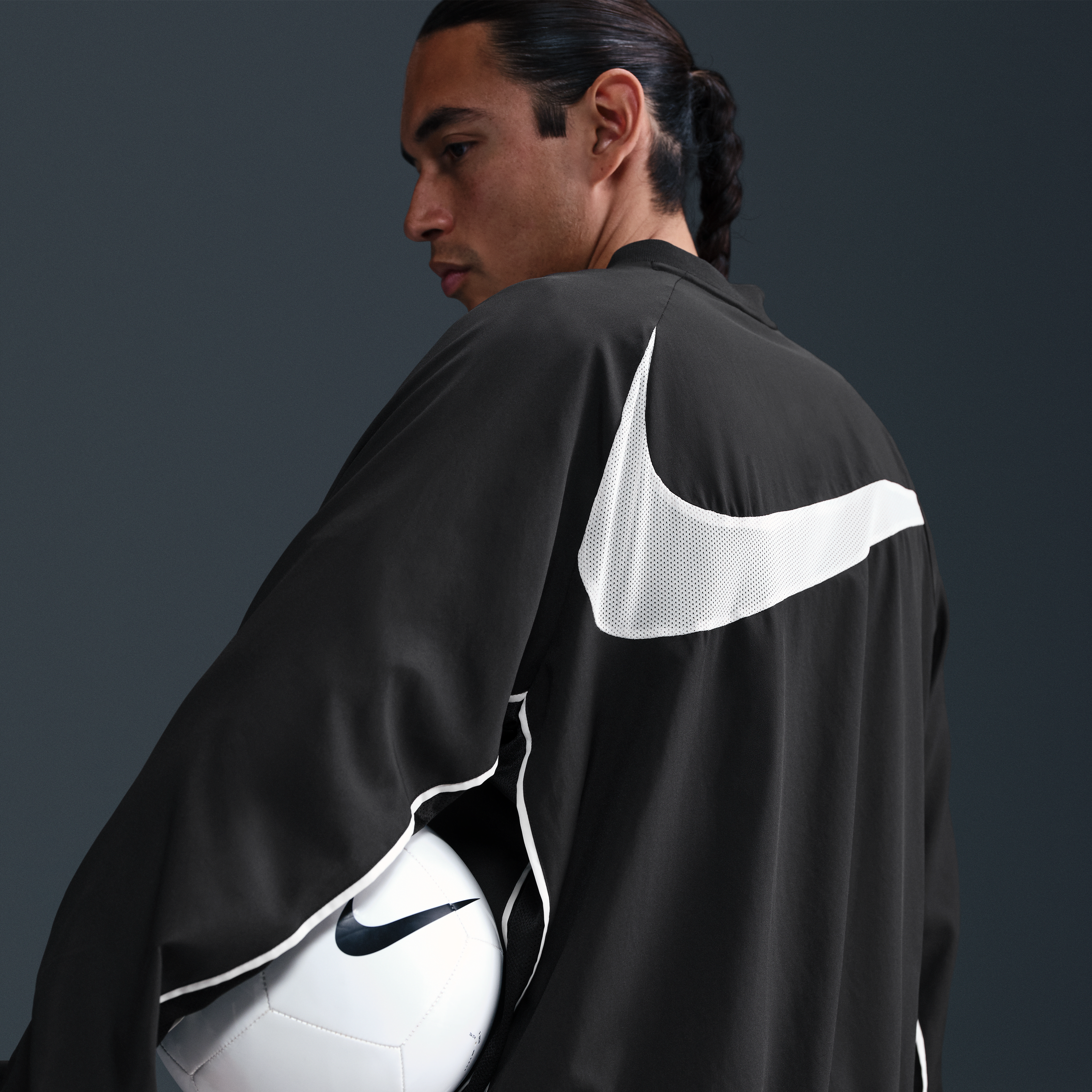 Nike Academy+ Men's Dri-FIT Soccer Shell Top