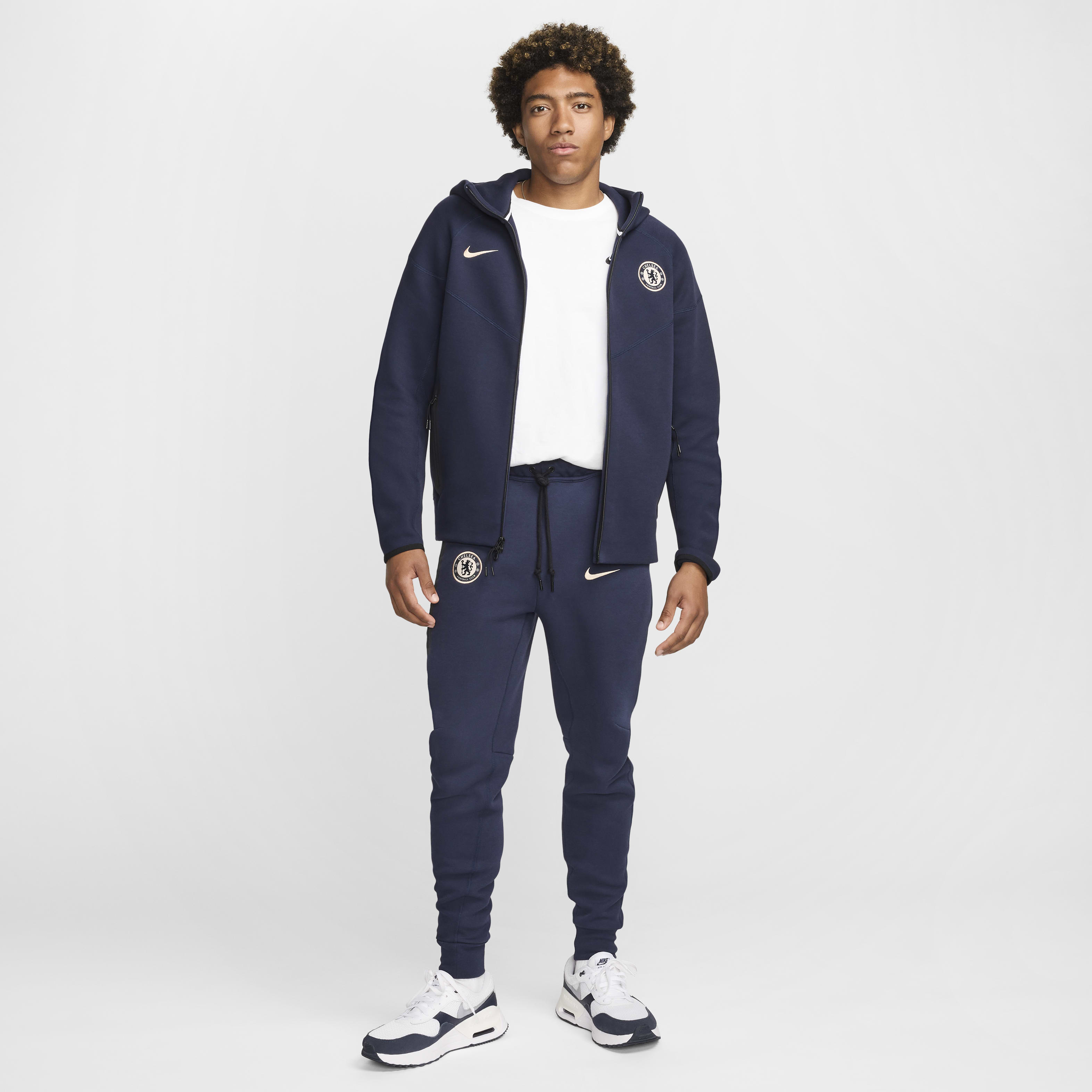 Chelsea FC Tech Fleece Windrunner Men's Nike Soccer Full-Zip Hoodie