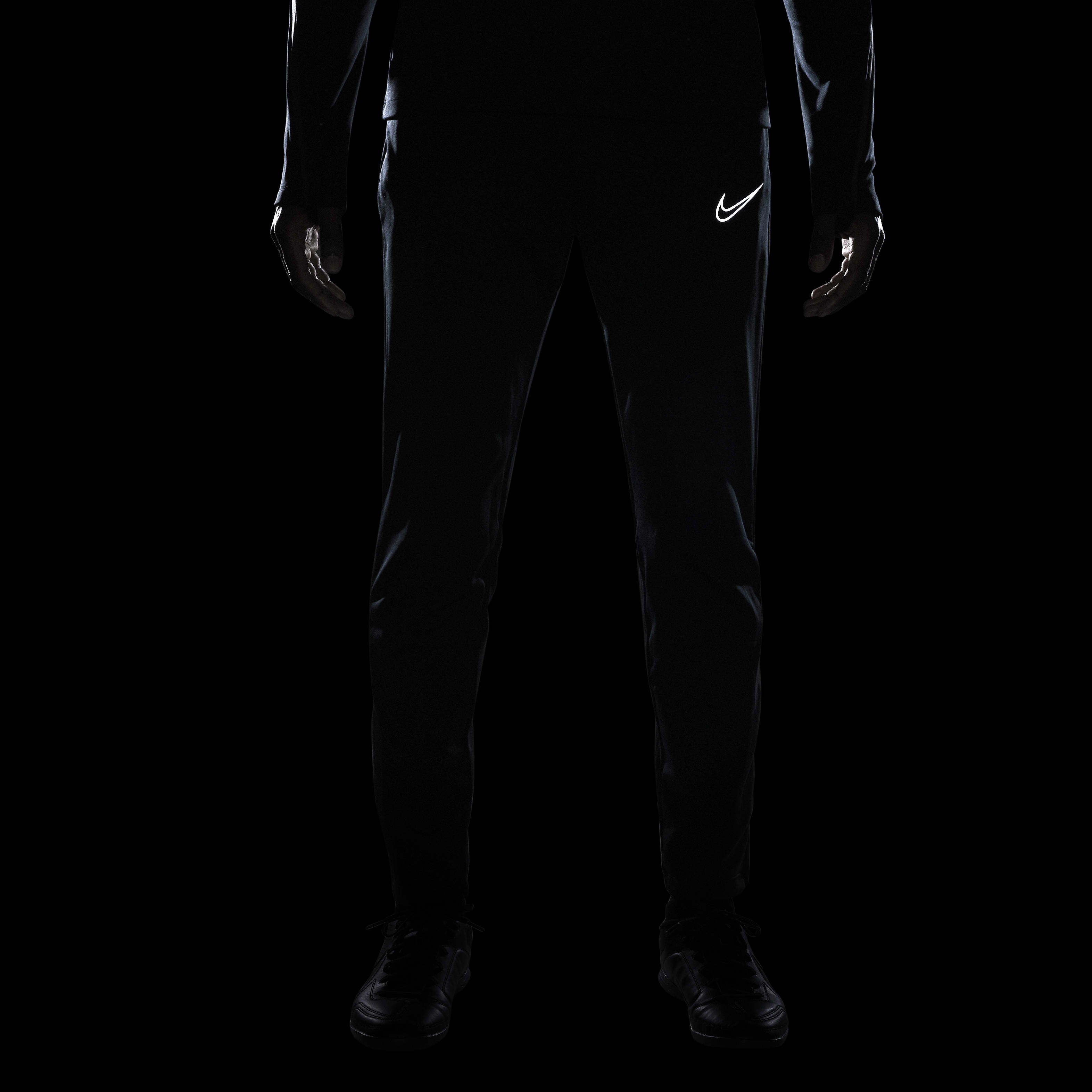 Nike Academy Winter Warrior Men's Therma-FIT Soccer Pants