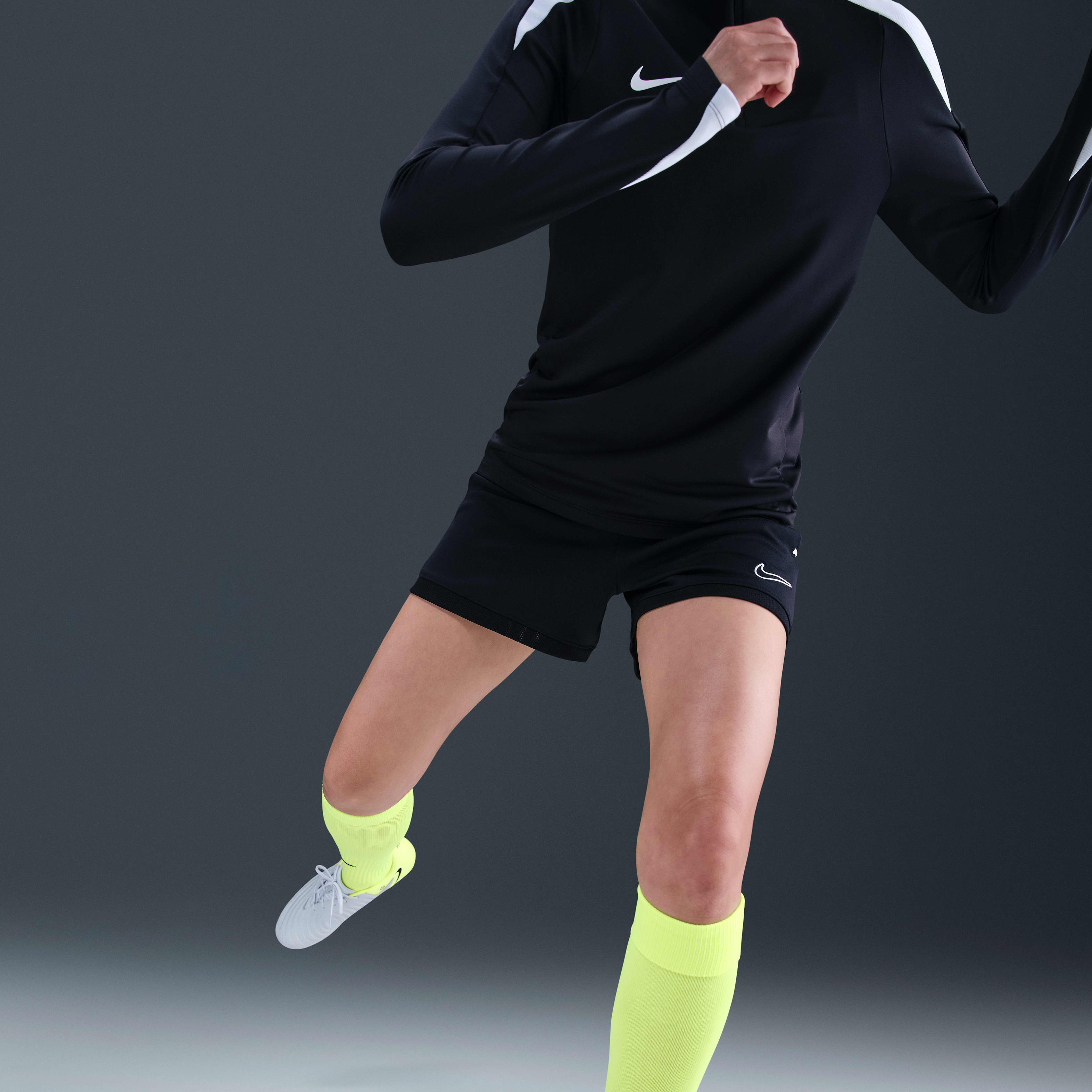 Nike Academy Women's Dri-FIT 4" Soccer Shorts