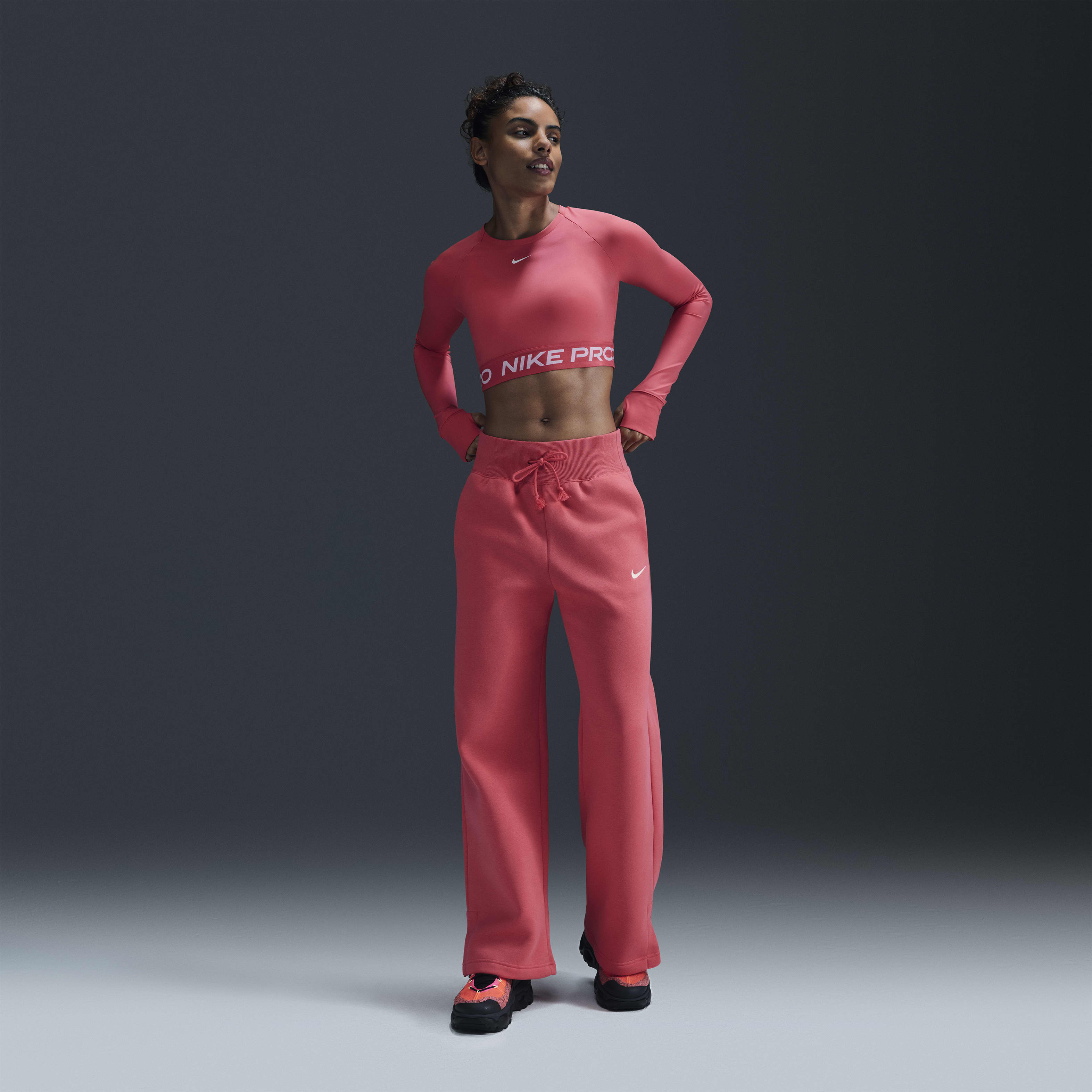 nike fleece tracksuit bottoms womens