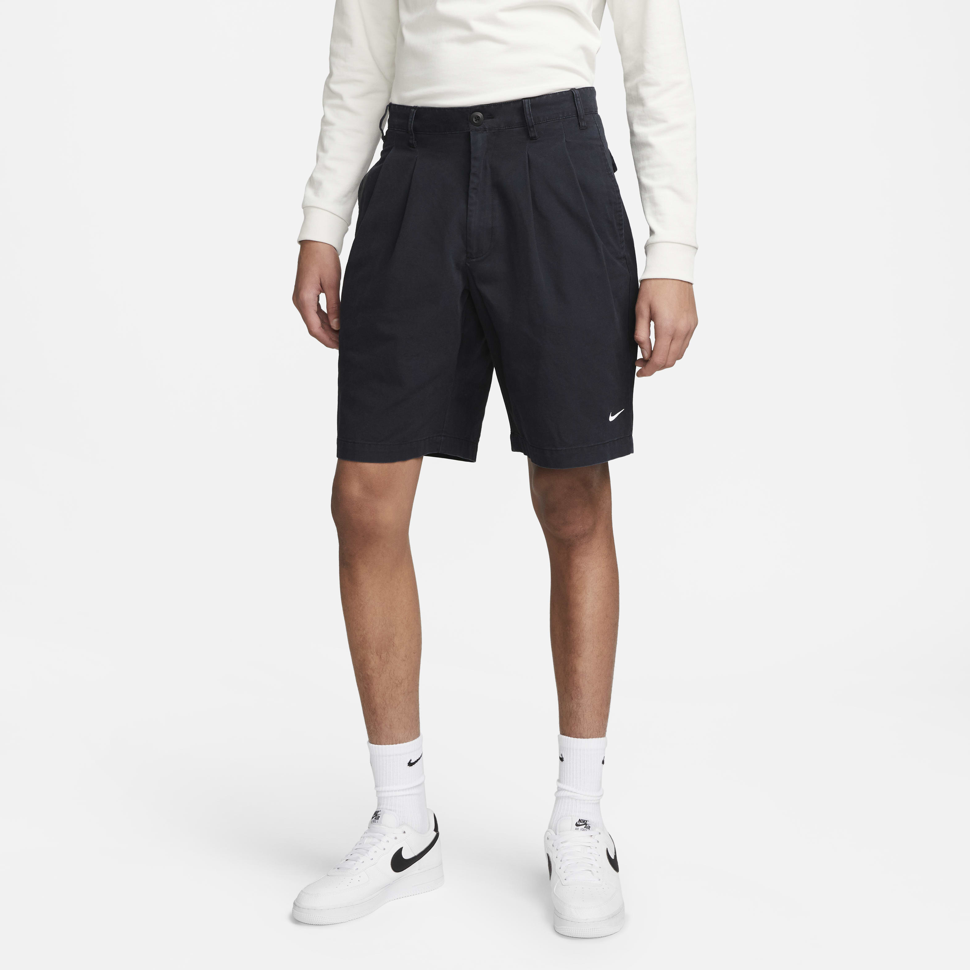 Nike Life Men's Pleated Chino Shorts