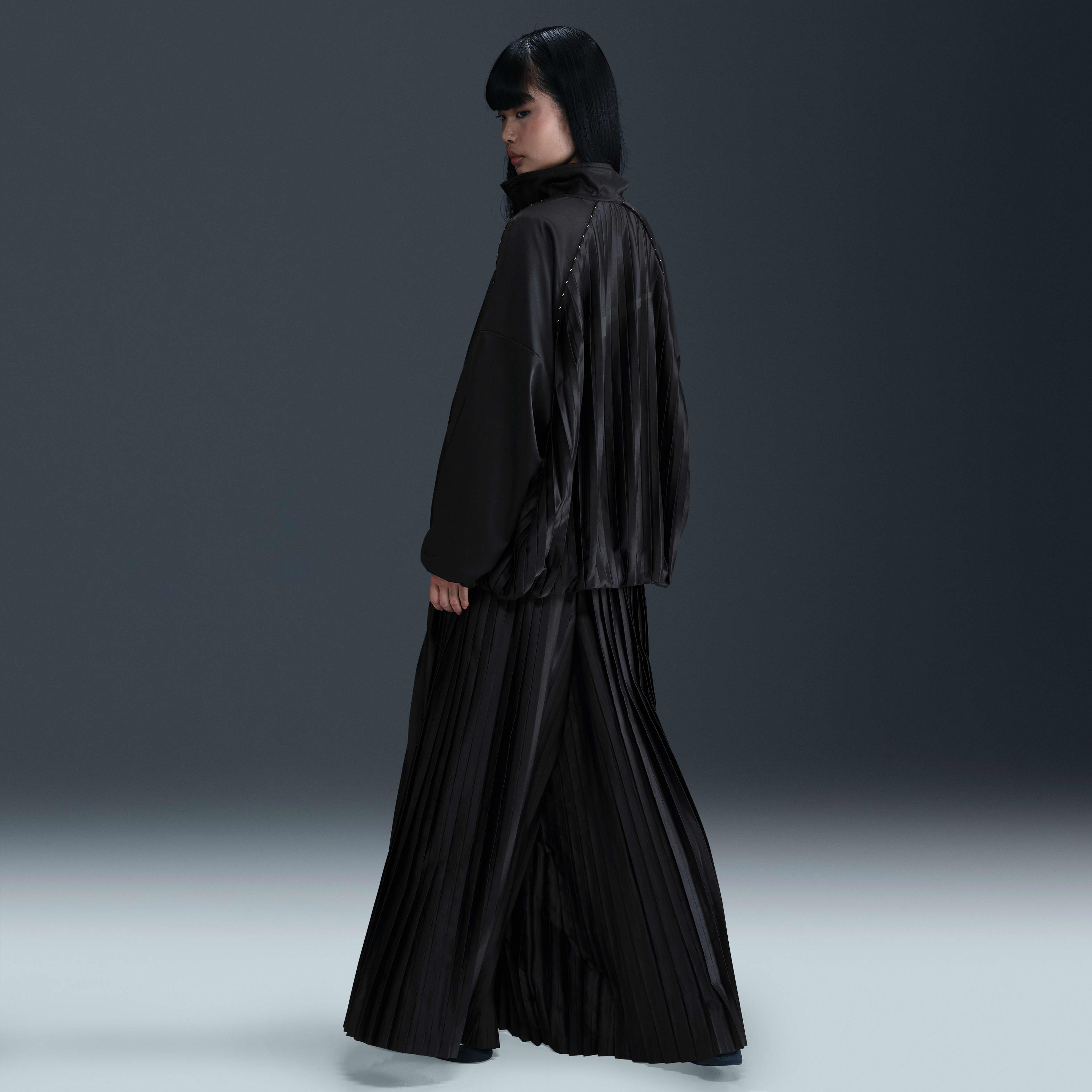 Nike Sportswear Collection Women's Mid-Rise Pleated Track Pants
