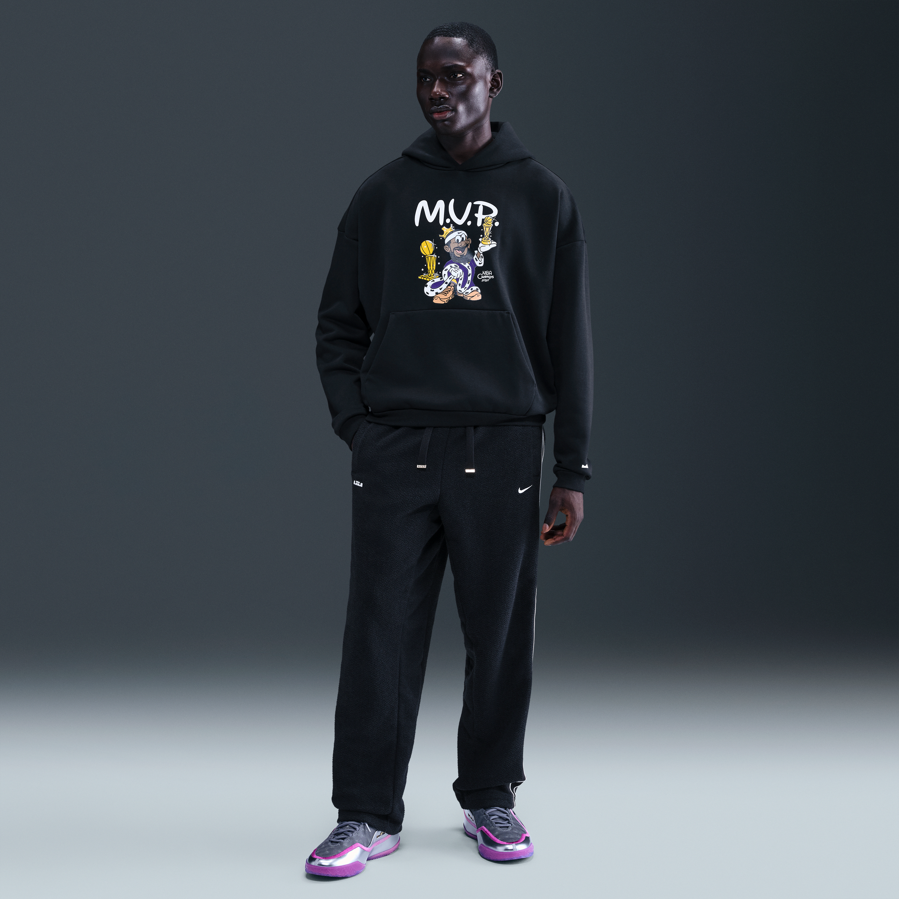 LeBron "Bubble Boy" Men's Nike Therma-FIT Basketball Pullover Hoodie