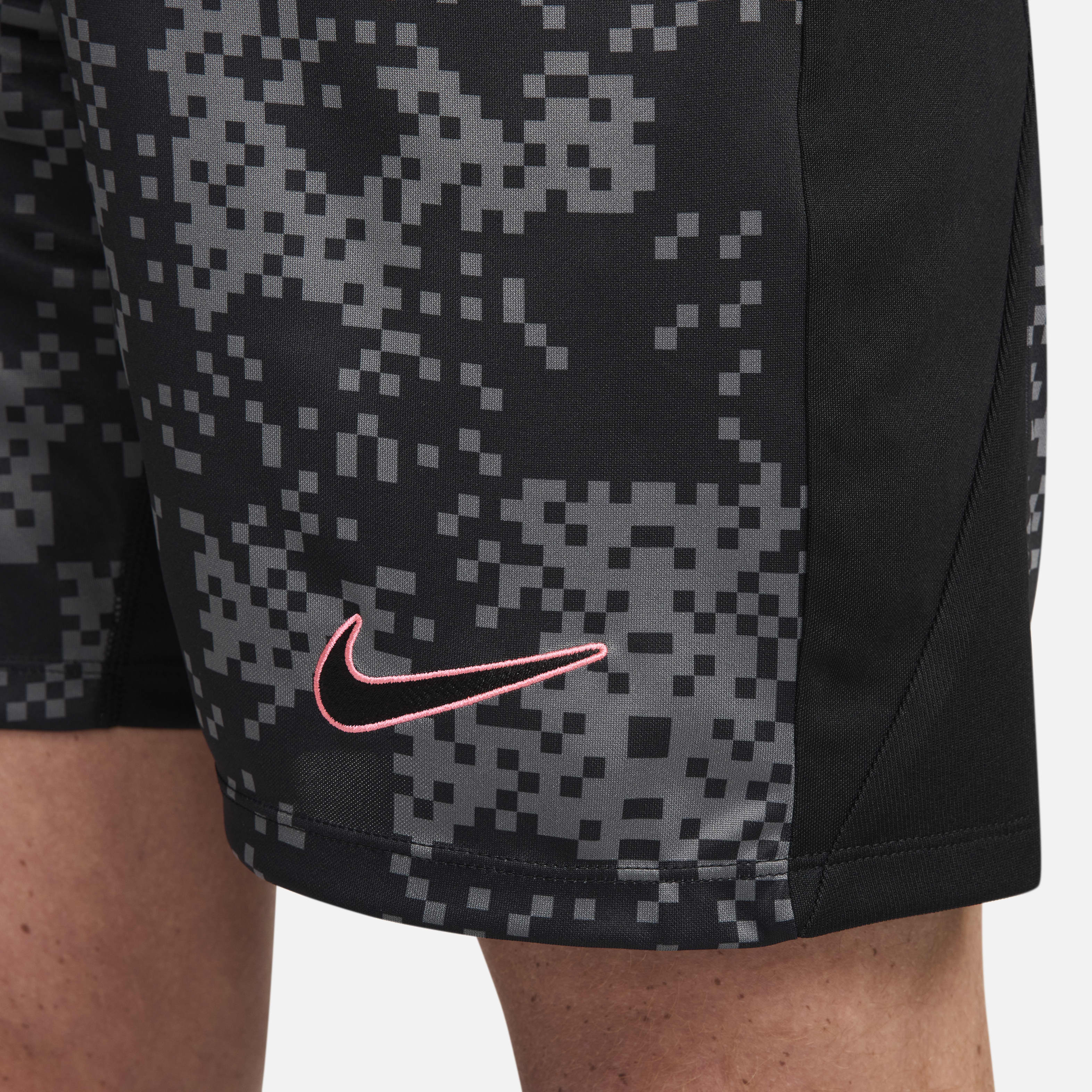 Nike Academy Pro Men's Dri-FIT Soccer Shorts