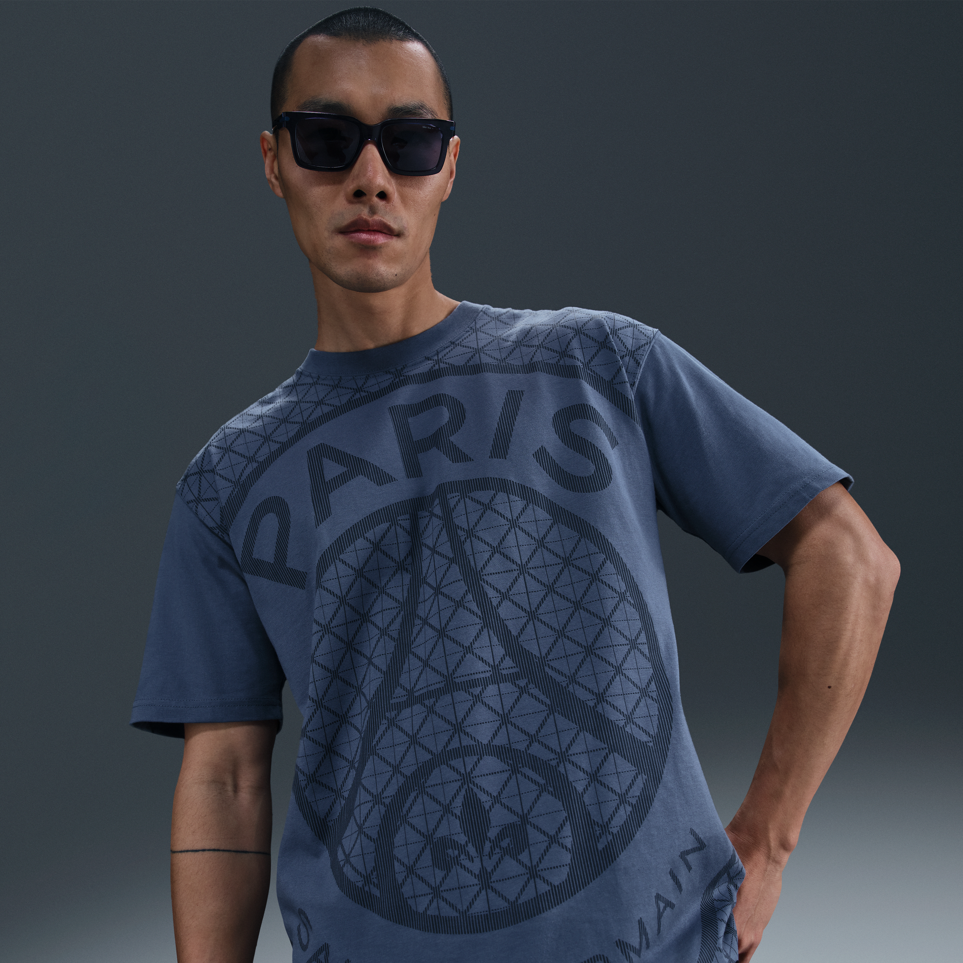 Paris Saint-Germain Men's Nike Soccer Seasonal Print T-Shirt
