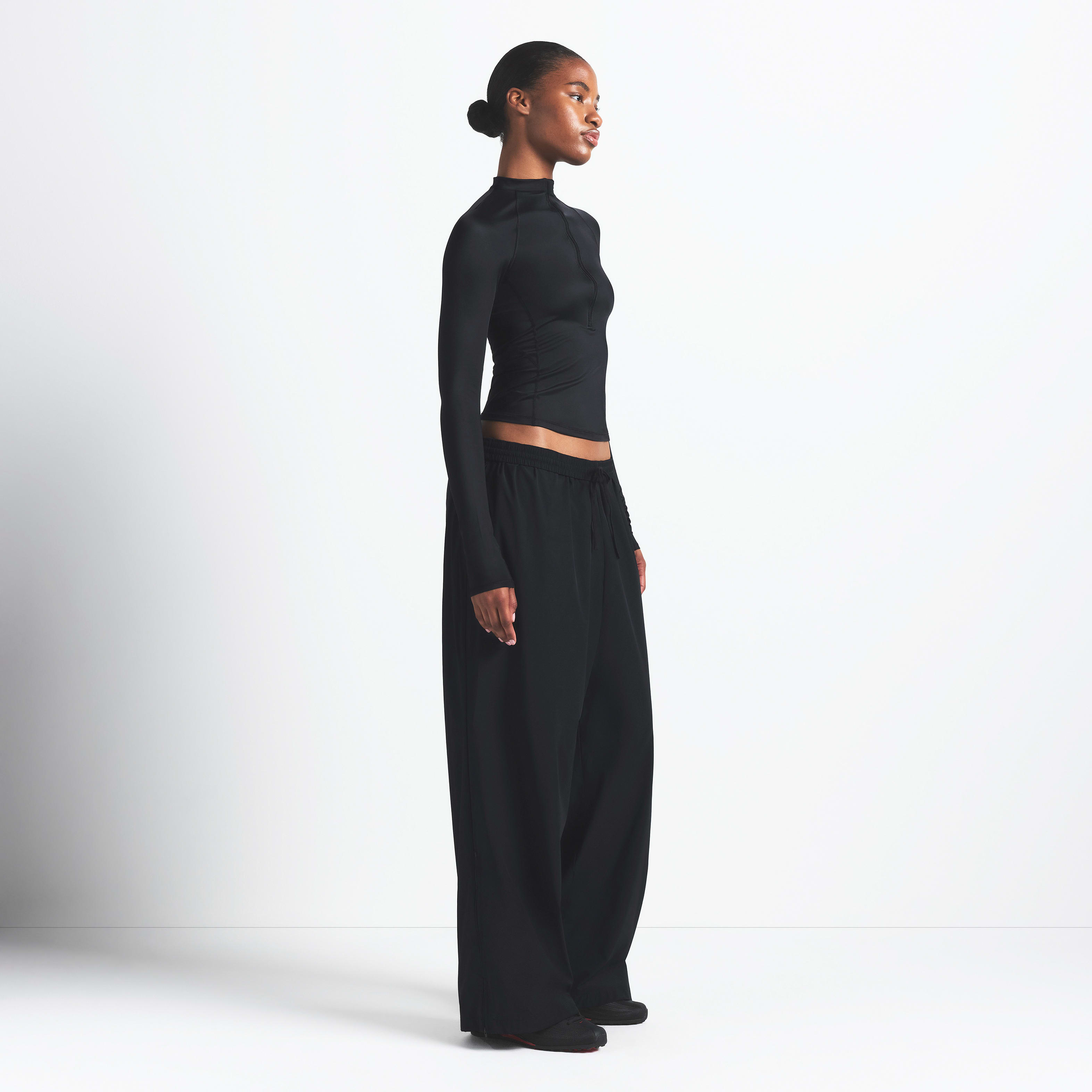 NikeSKIMS Woven Nylon Women's Oversized Track Pants