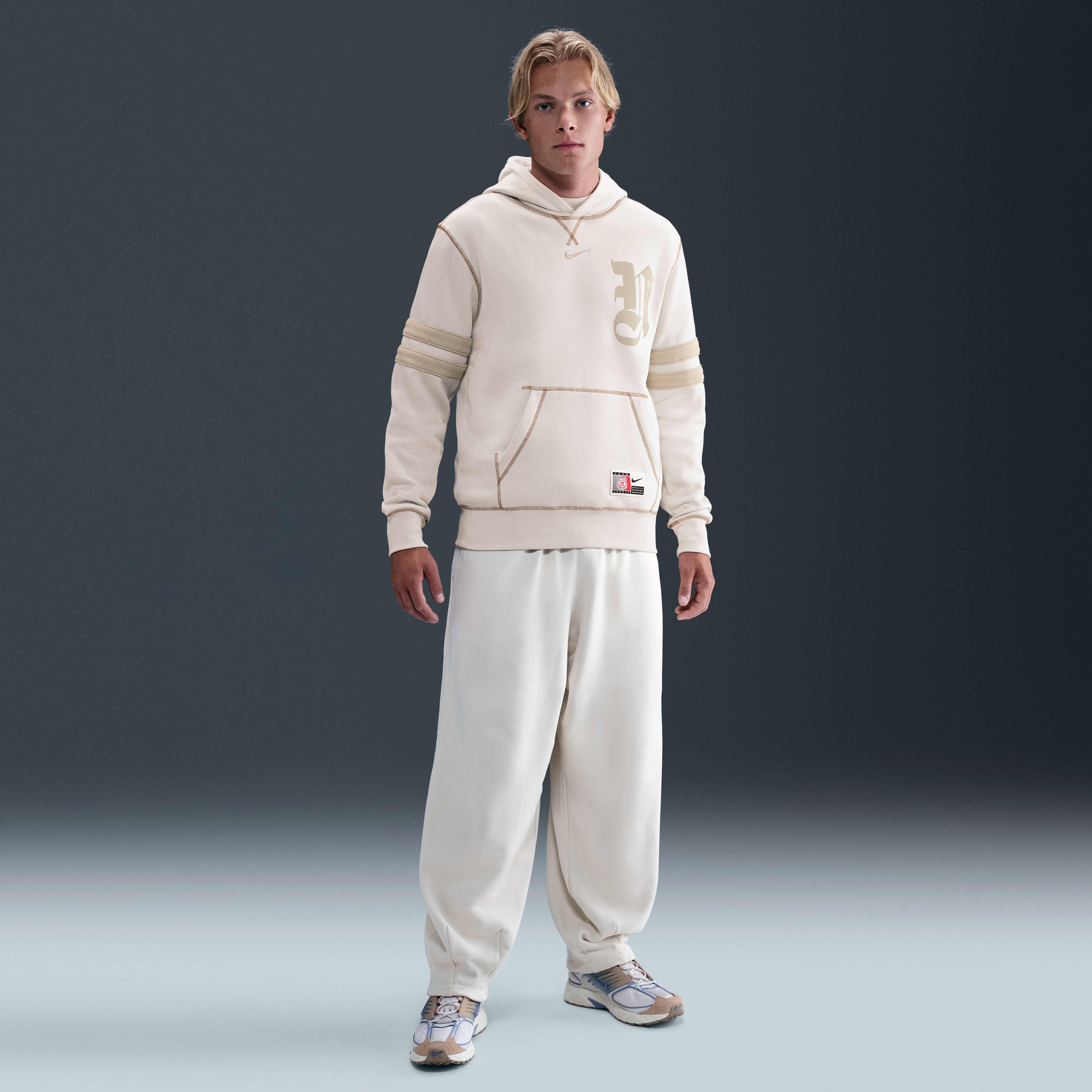 Nike Club Men's Fleece Pullover Hoodie