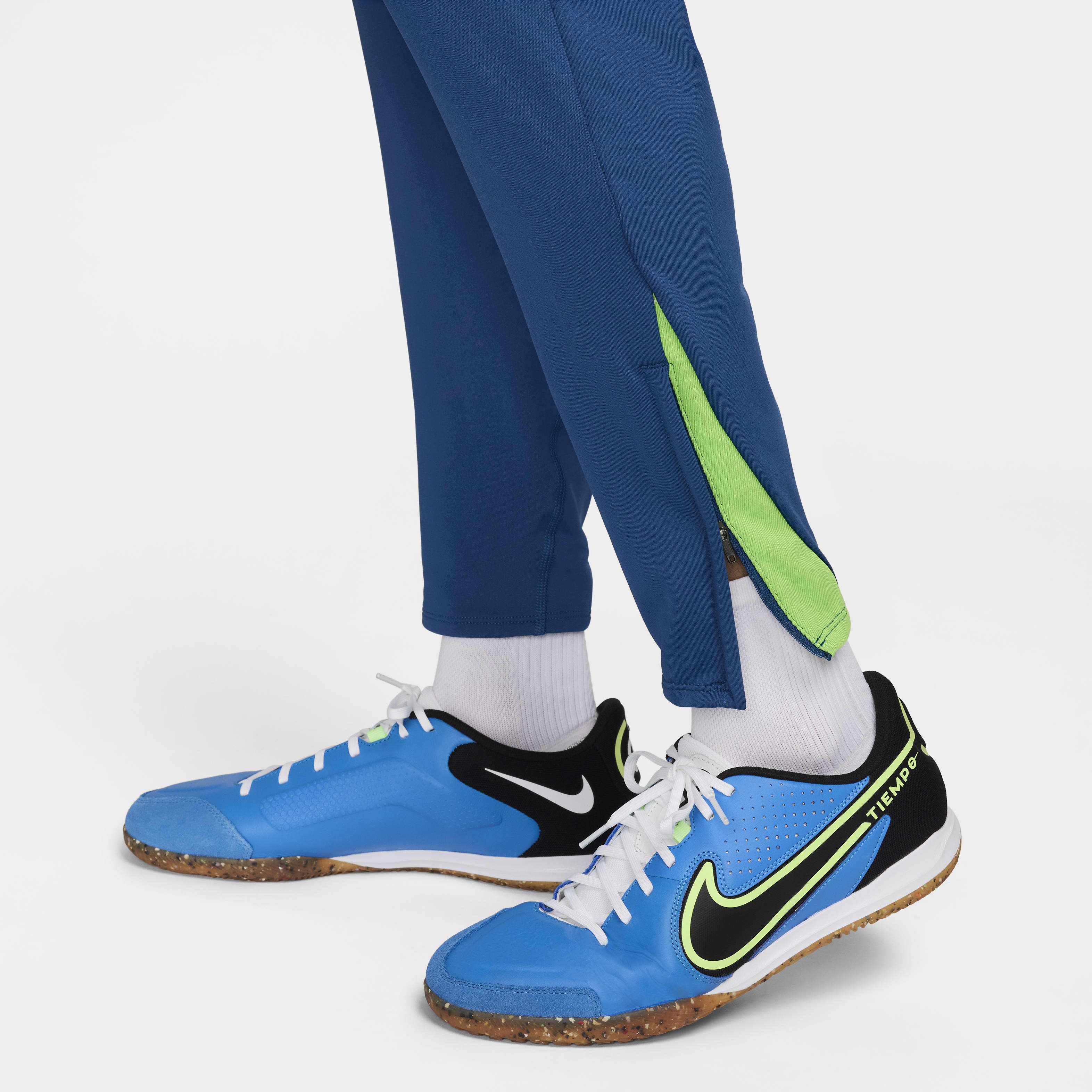 Brazil Strike Men's Nike Dri-FIT Soccer Knit Pants