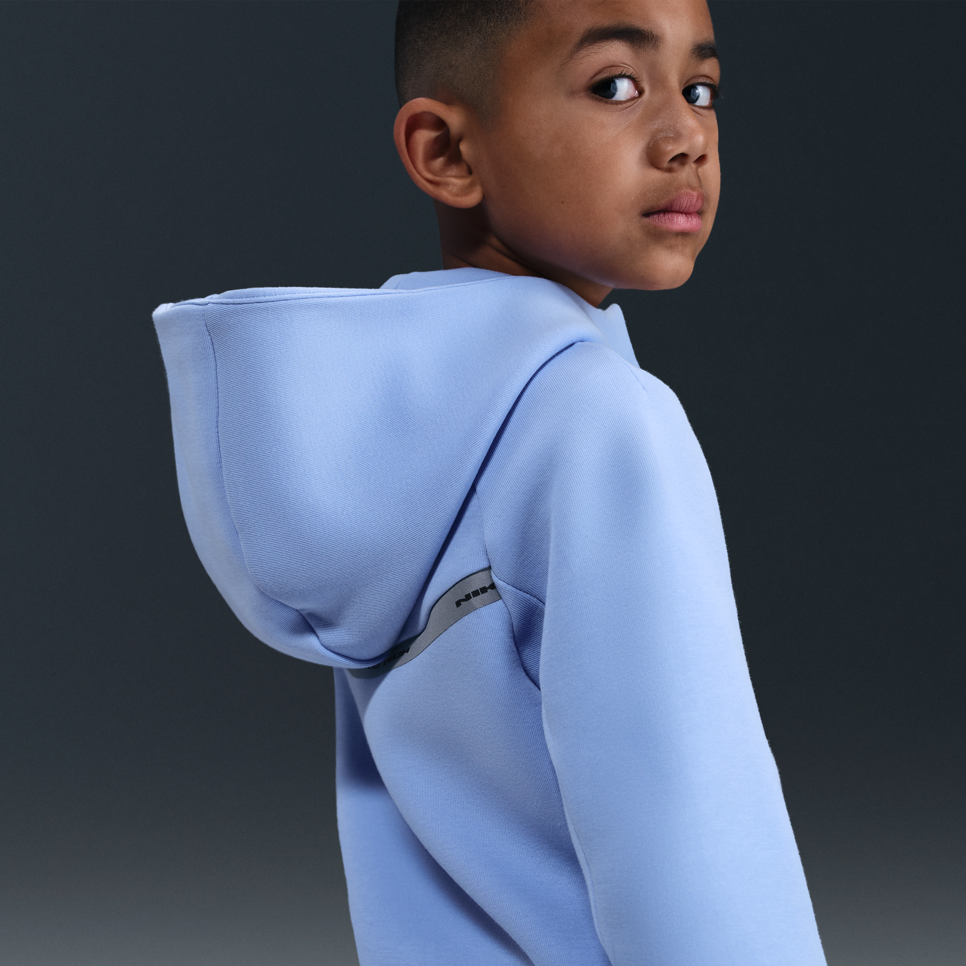 Nike Sportswear Tech Fleece Big Kids' (Boys') Full-Zip Hoodie with Reflective Accents