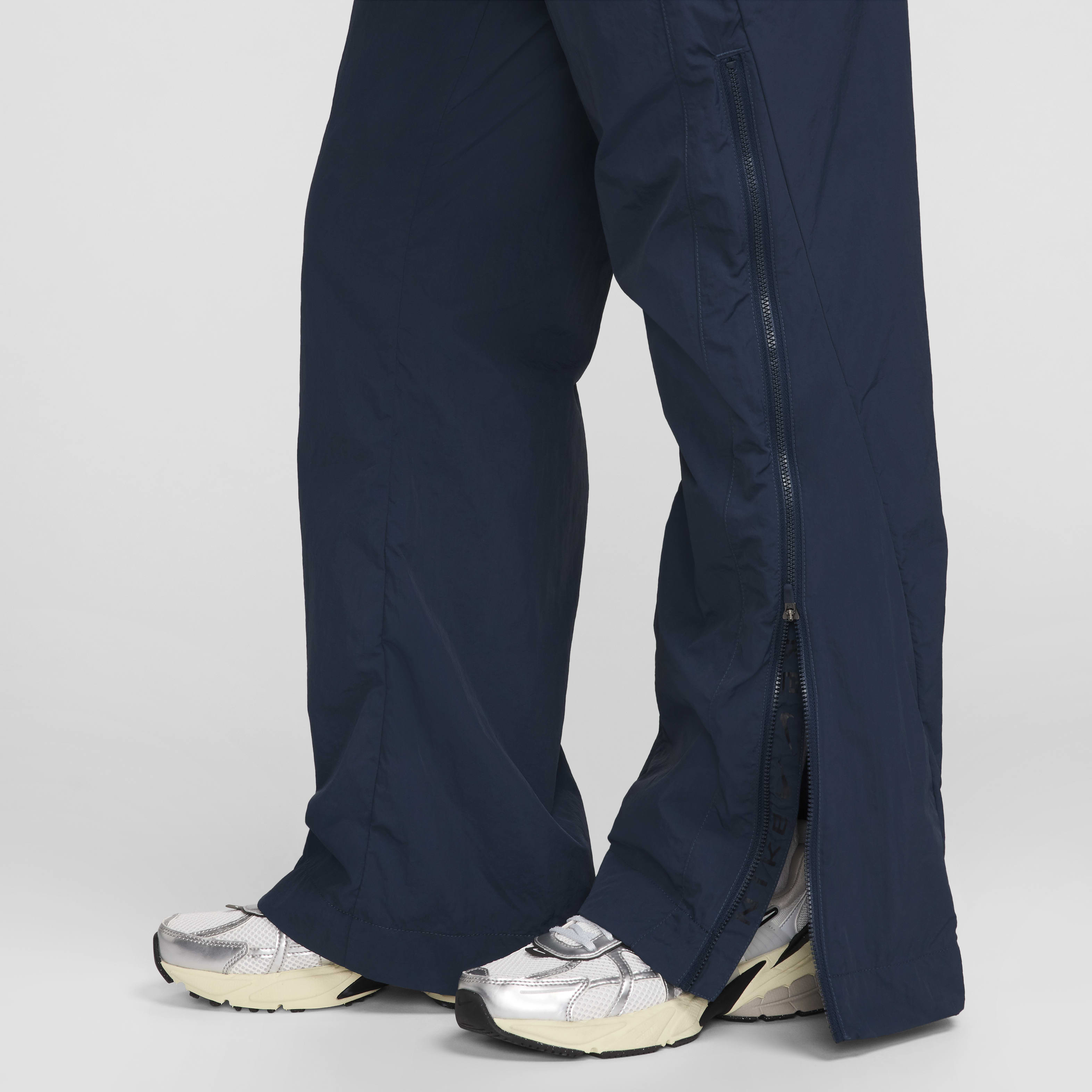 Nike Sportswear Collection Women's Mid-Rise Repel Zip Pants