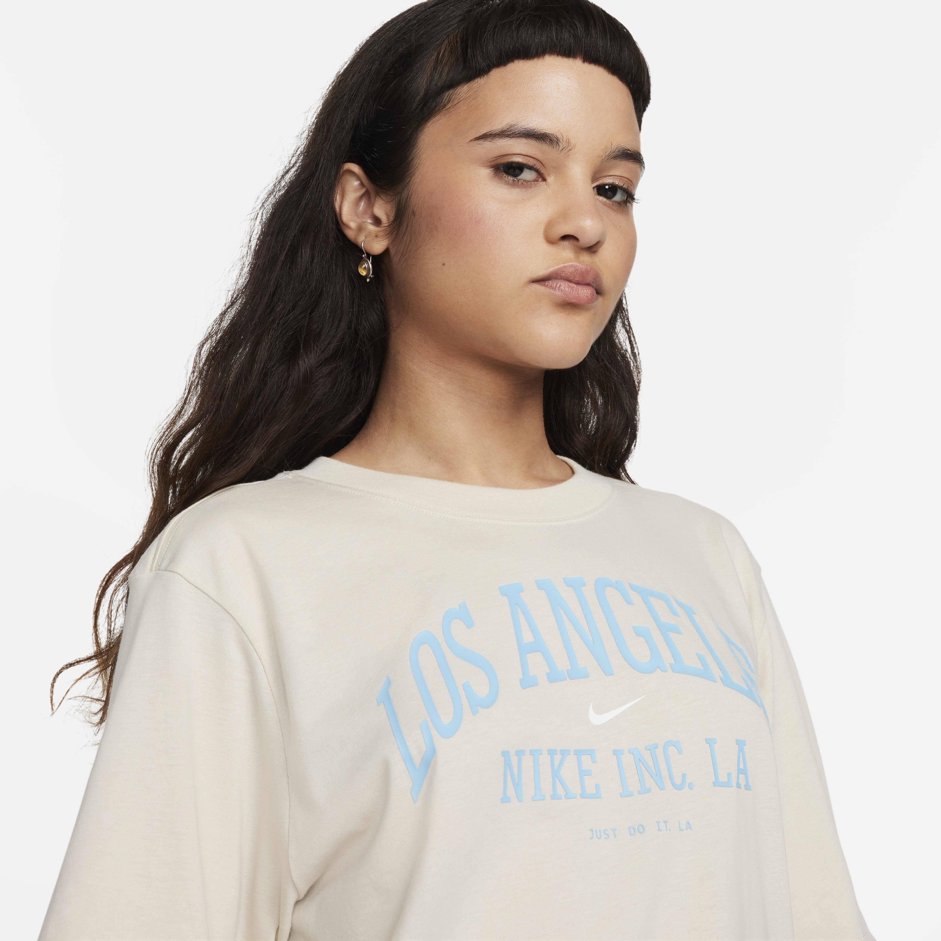 Nike Sportswear Essentials Women's Graphic T-Shirt