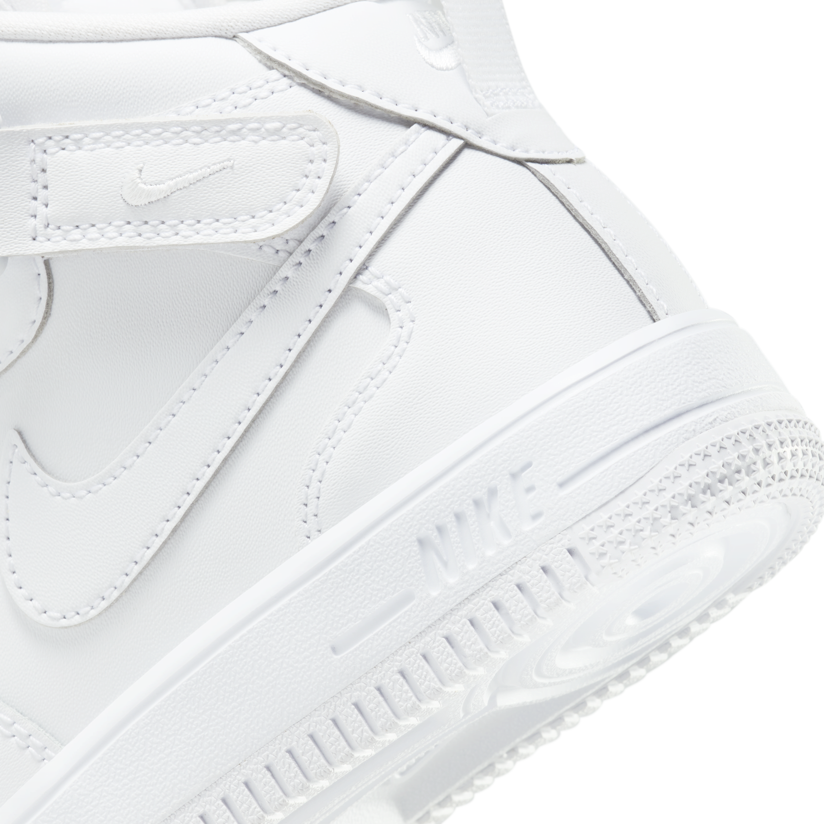 Nike Force 1 Mid EasyOn Little Kids' Shoes