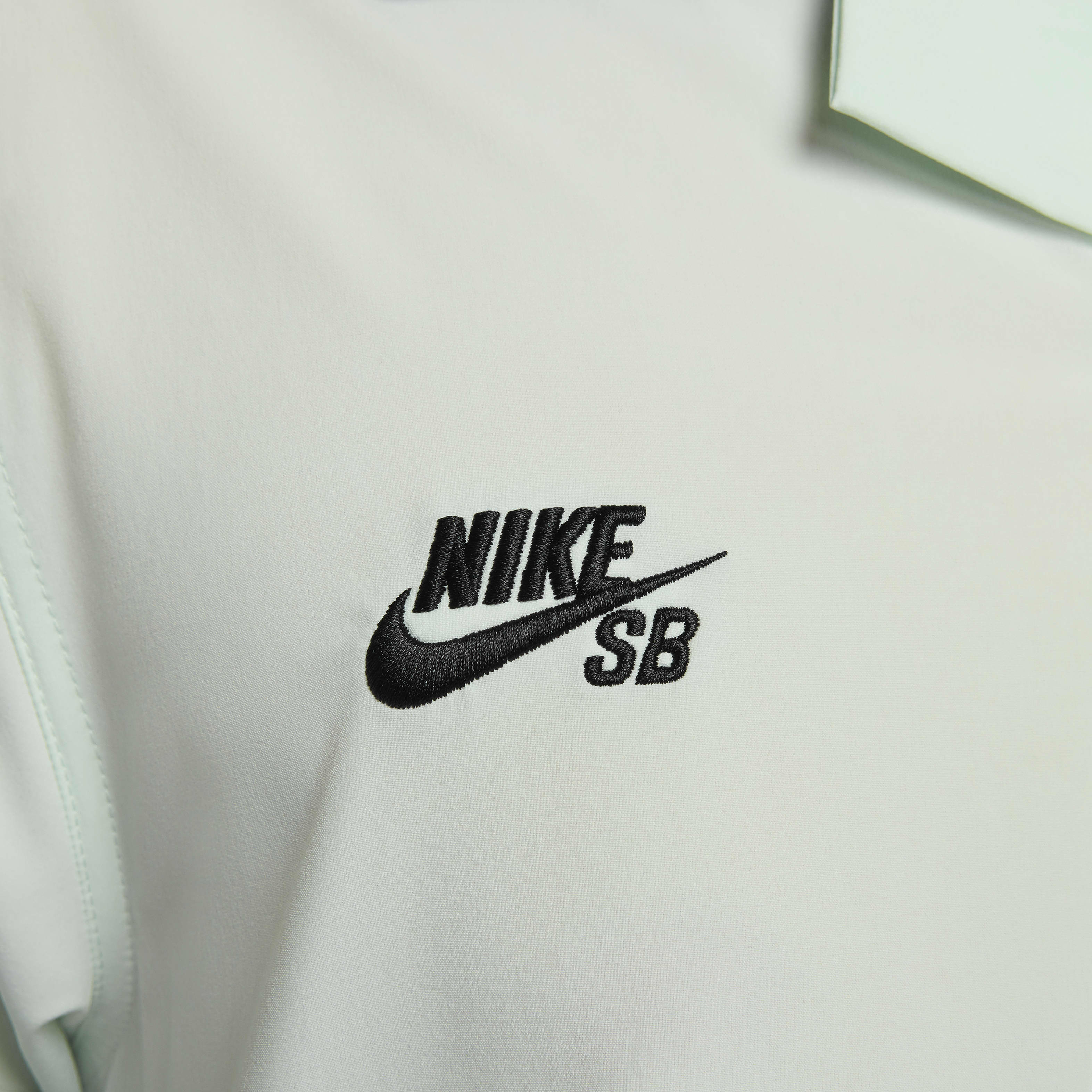 Nike SB Short-Sleeve Button-Up Skate Bowler Shirt