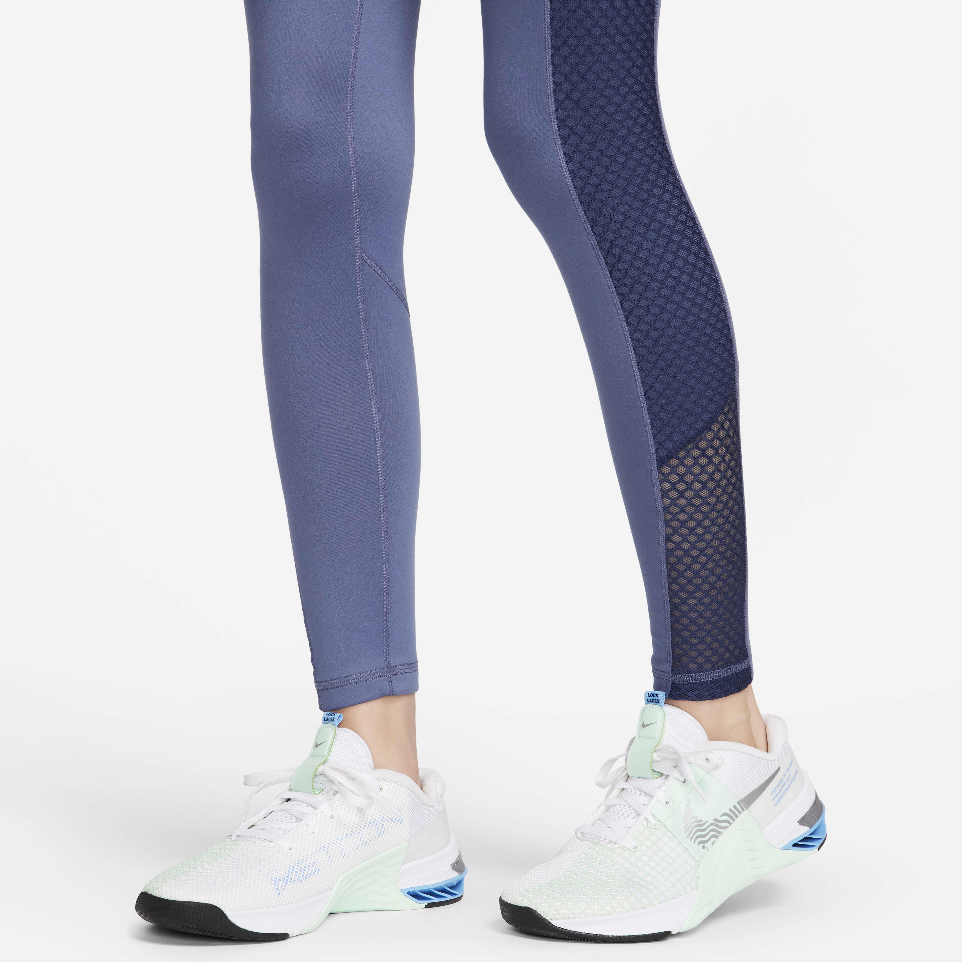 Nike Therma-FIT One Women's Mid-Rise Full-Length Training Leggings with Pockets