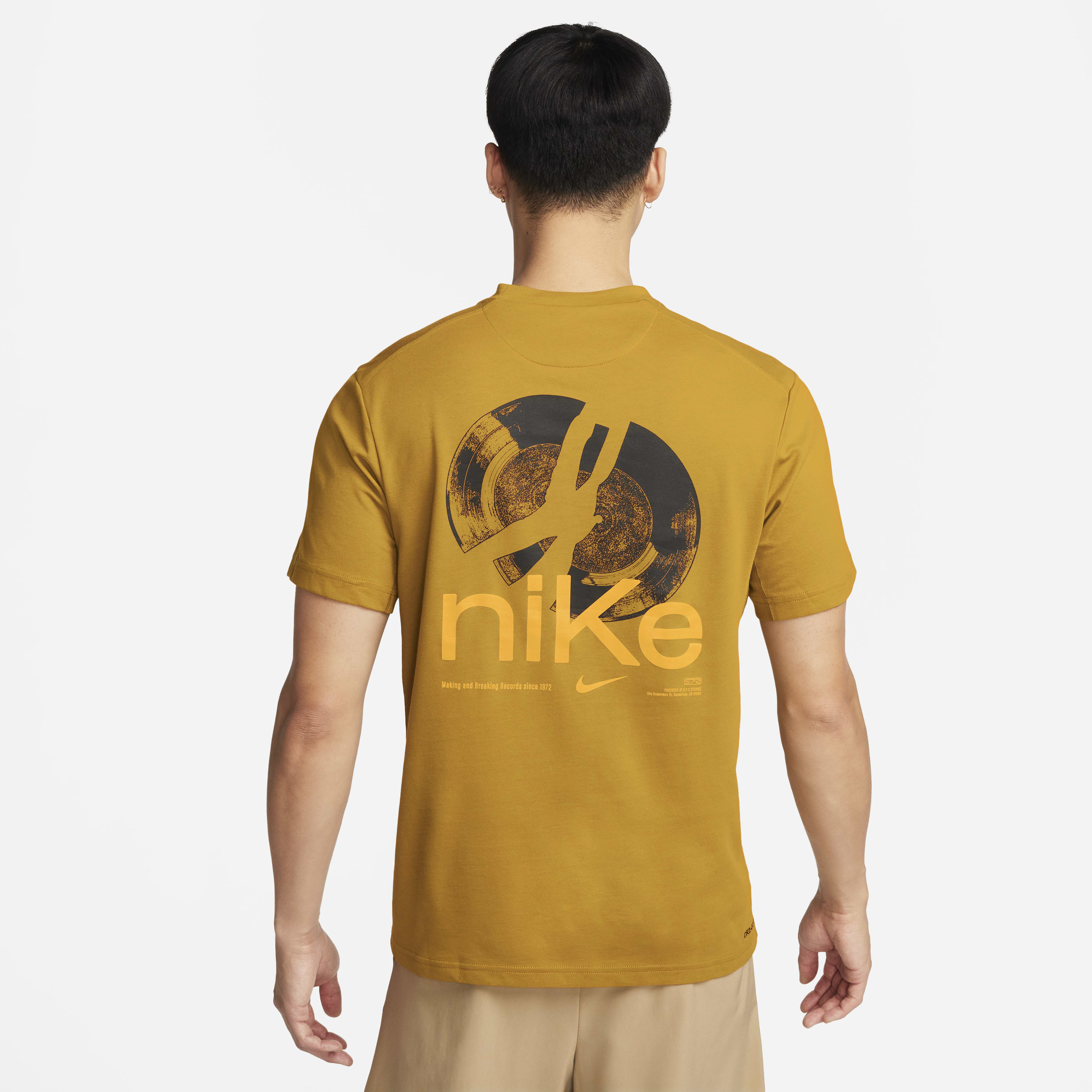 Nike Primary Studio '72 Men's Dri-FIT Short-Sleeve Versatile Top