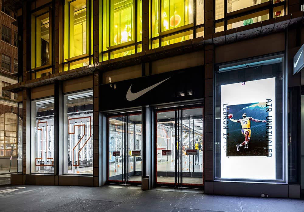 nike store location new york