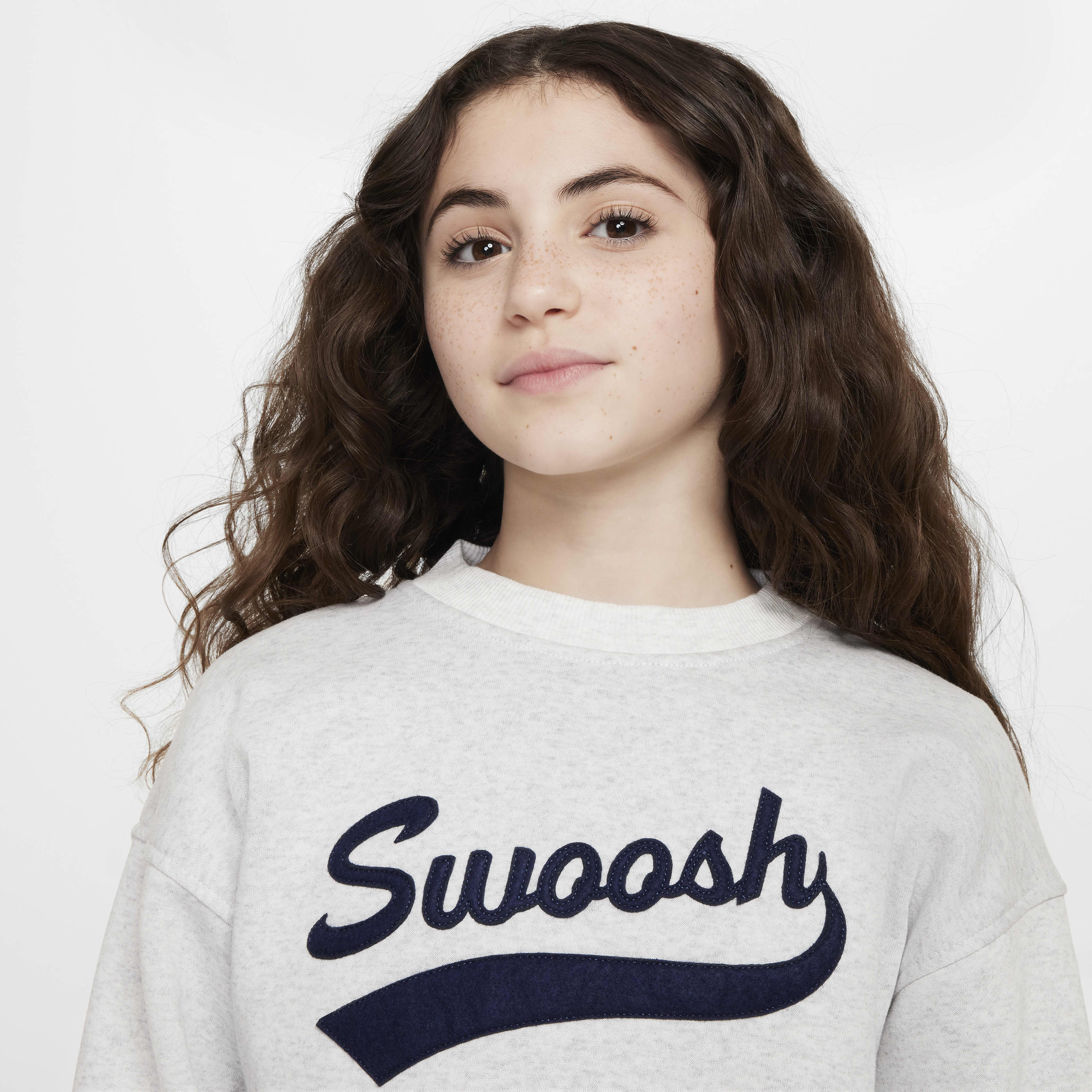 Nike Sportswear Club Fleece Big Kids' (Girls') Oversized Crew-Neck Sweatshirt