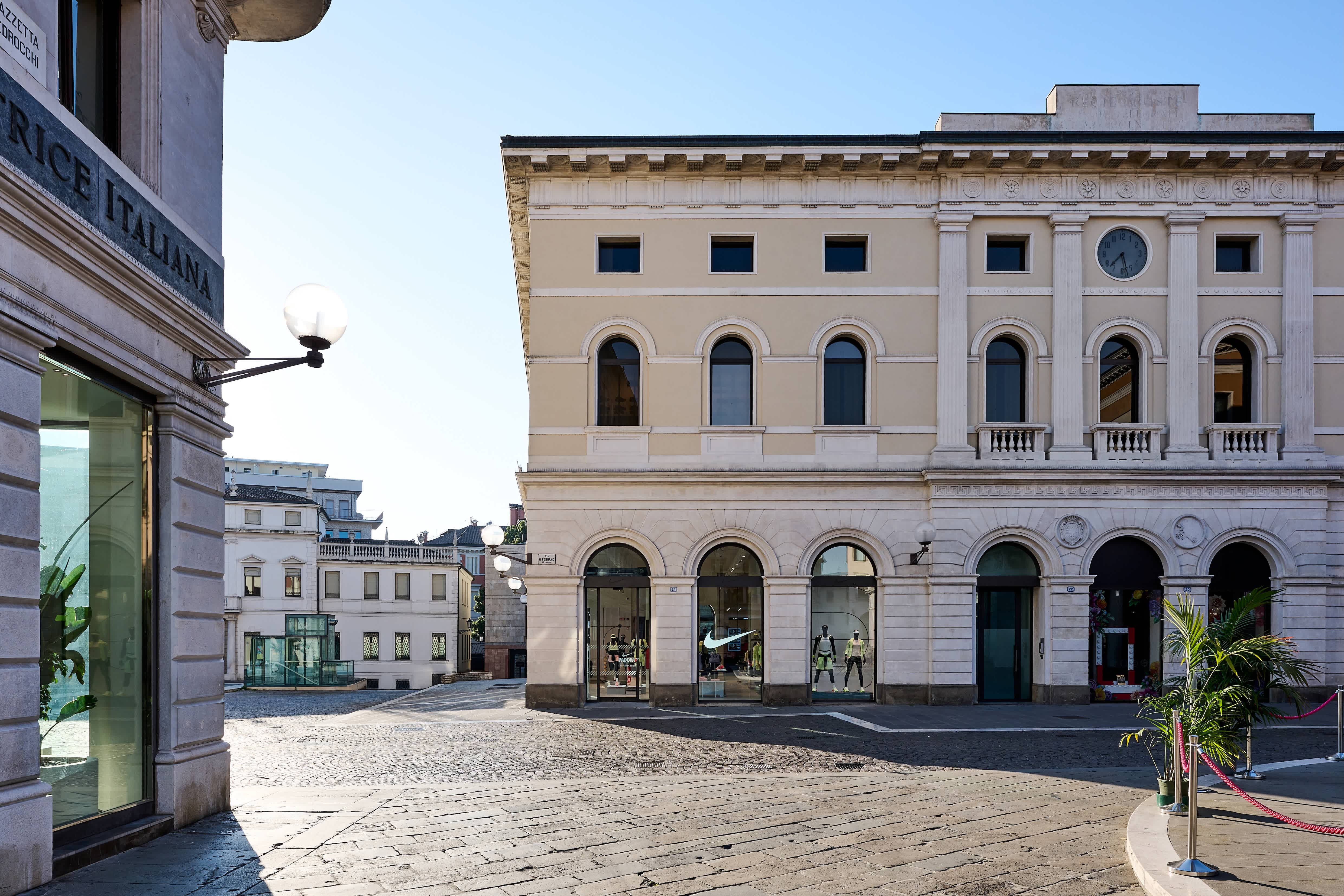 Nike Store Padova Partnered Padova ITA Nike FI