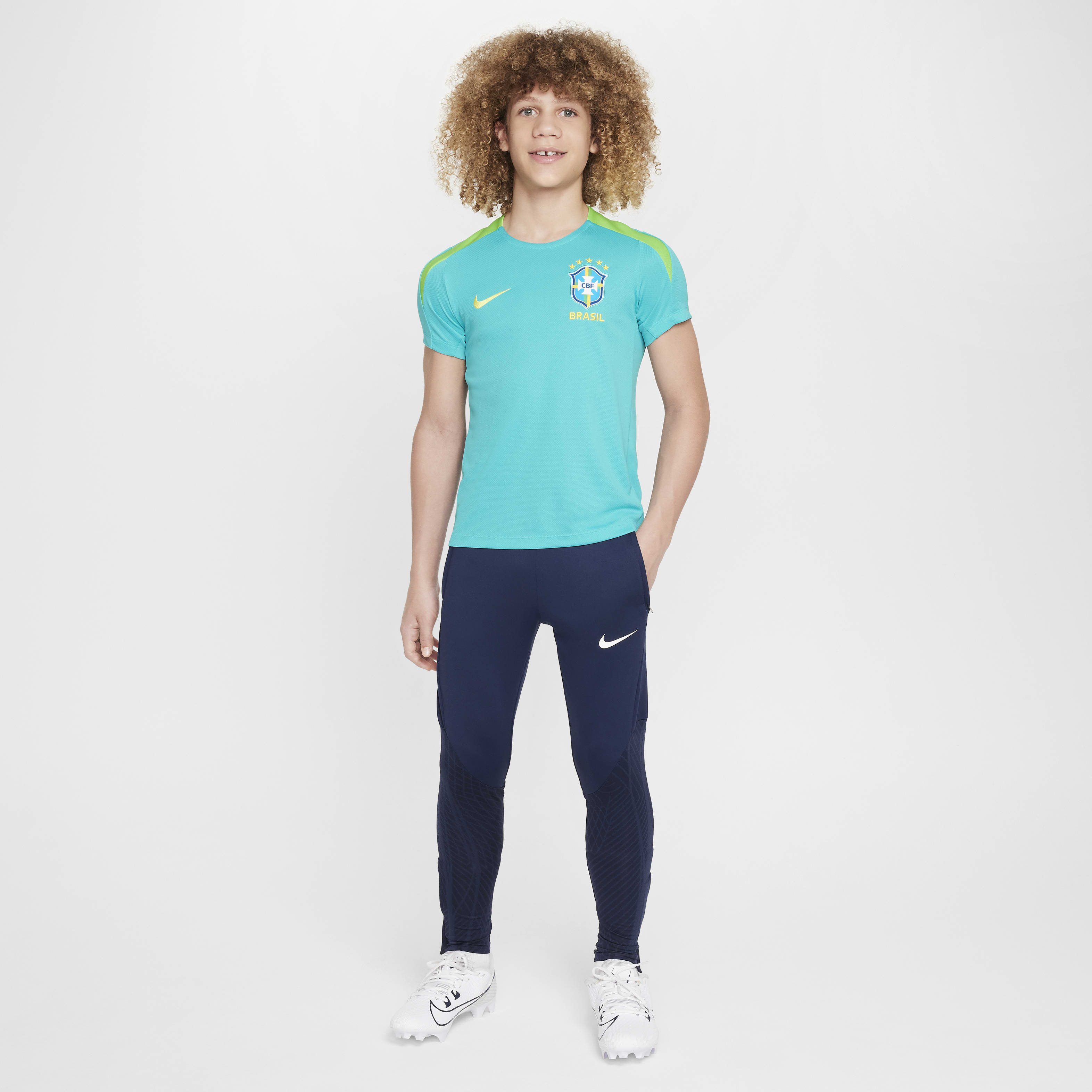 Brazil Strike Big Kids' Nike Dri-FIT Soccer Short-Sleeve Knit Top