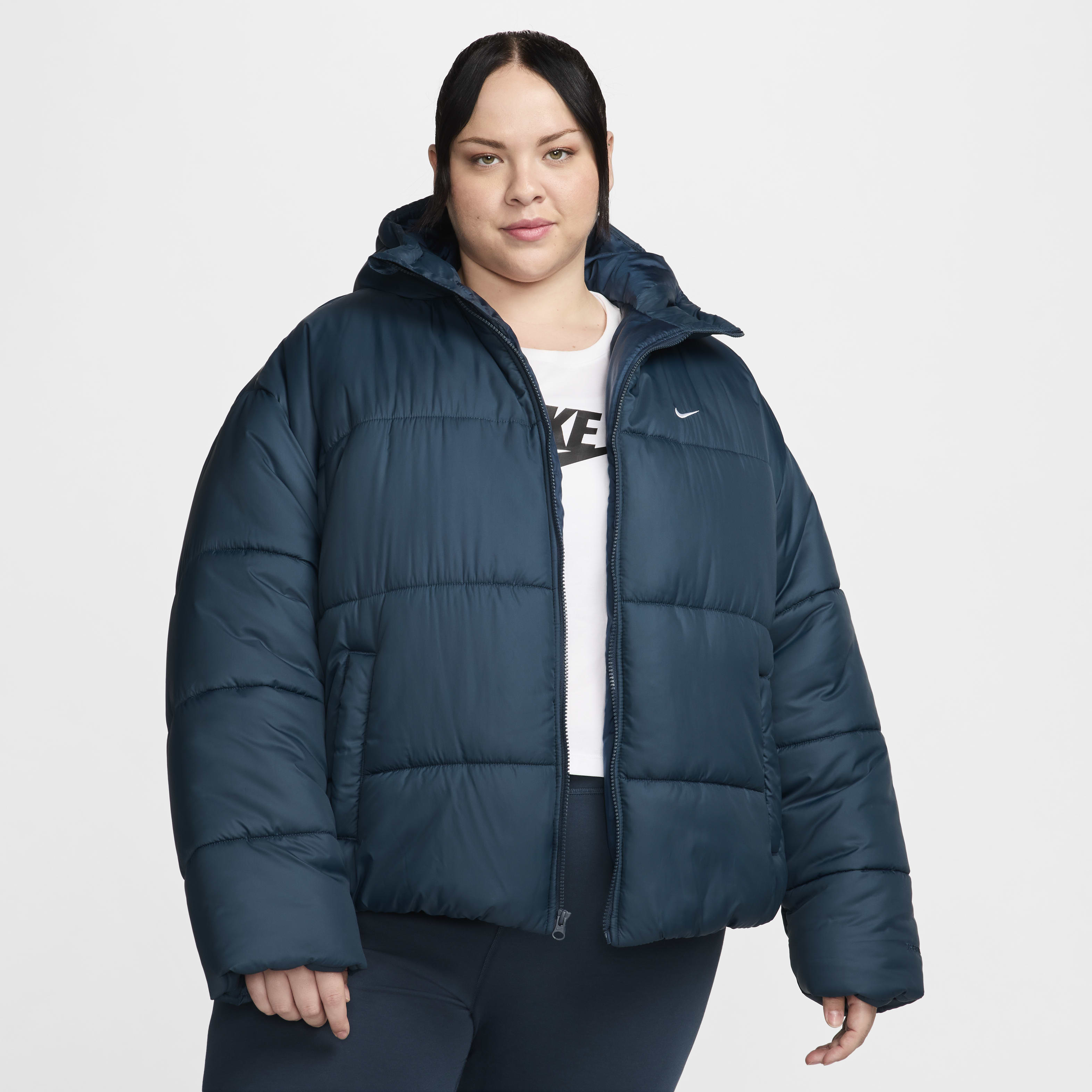 Nike Sportswear Classic Puffer Women's Therma-FIT Loose Hooded Jacket (Plus Size)