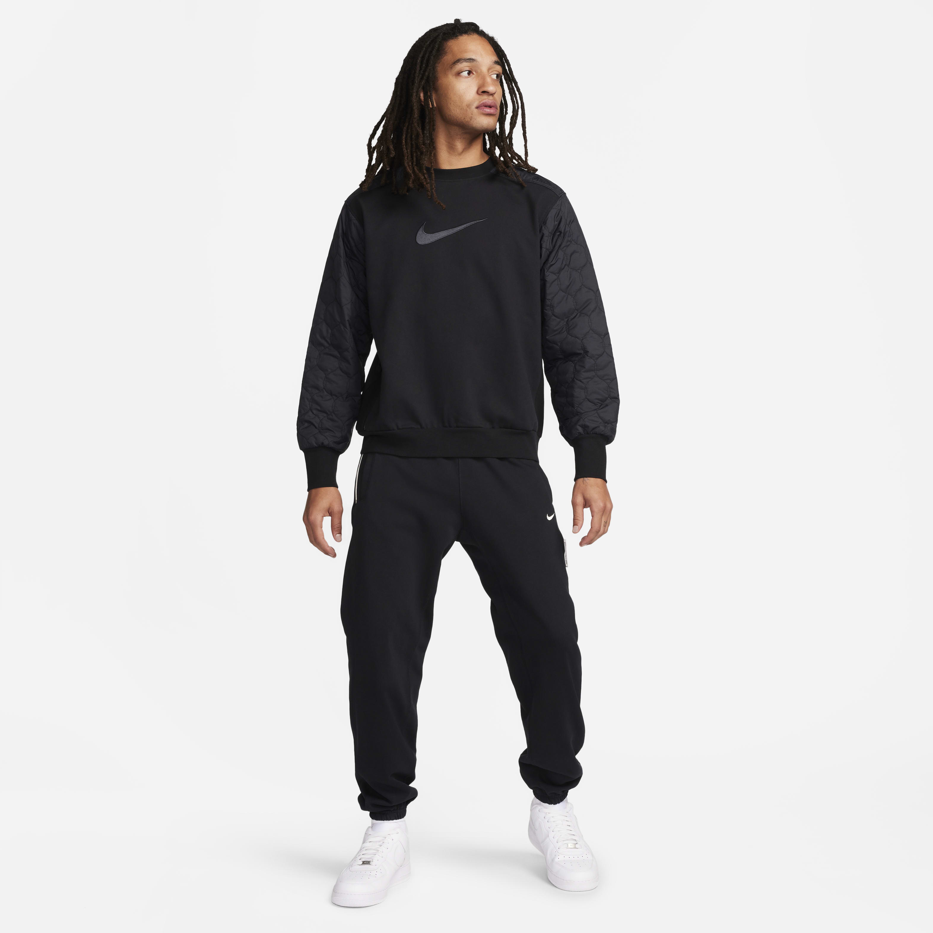 Nike Standard Issue Men's Basketball Crew-Neck Sweatshirt