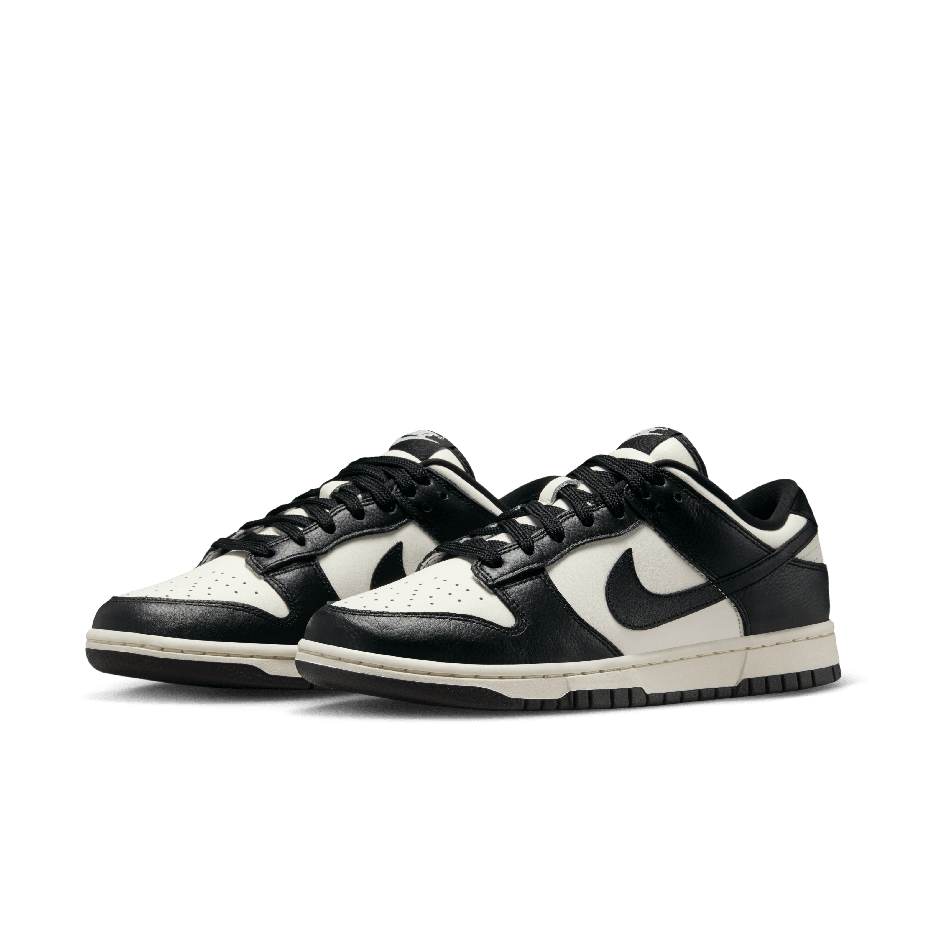 Nike Dunk Low SE Women's Shoes