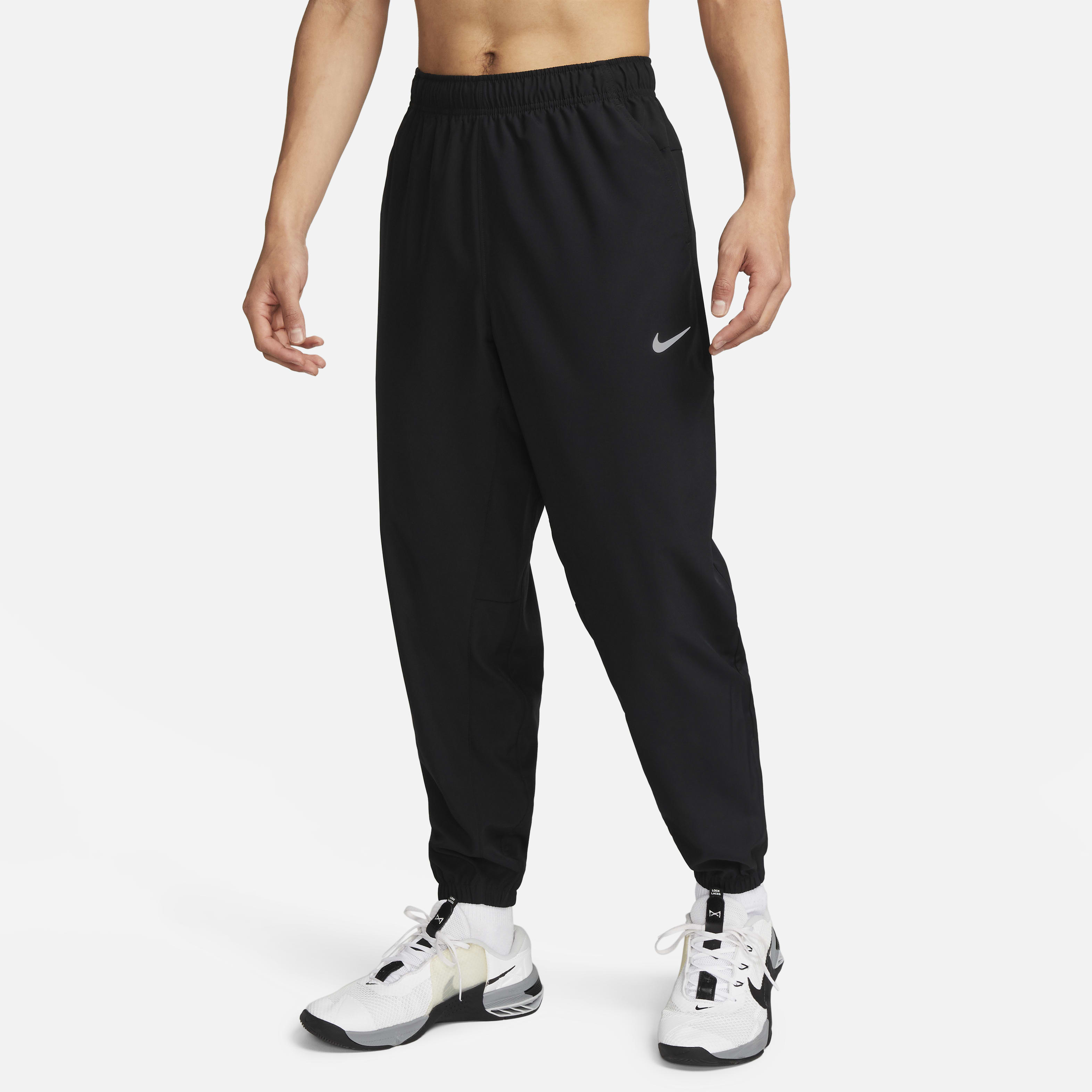 Nike Form Men's Dri-FIT Tapered Versatile Pants