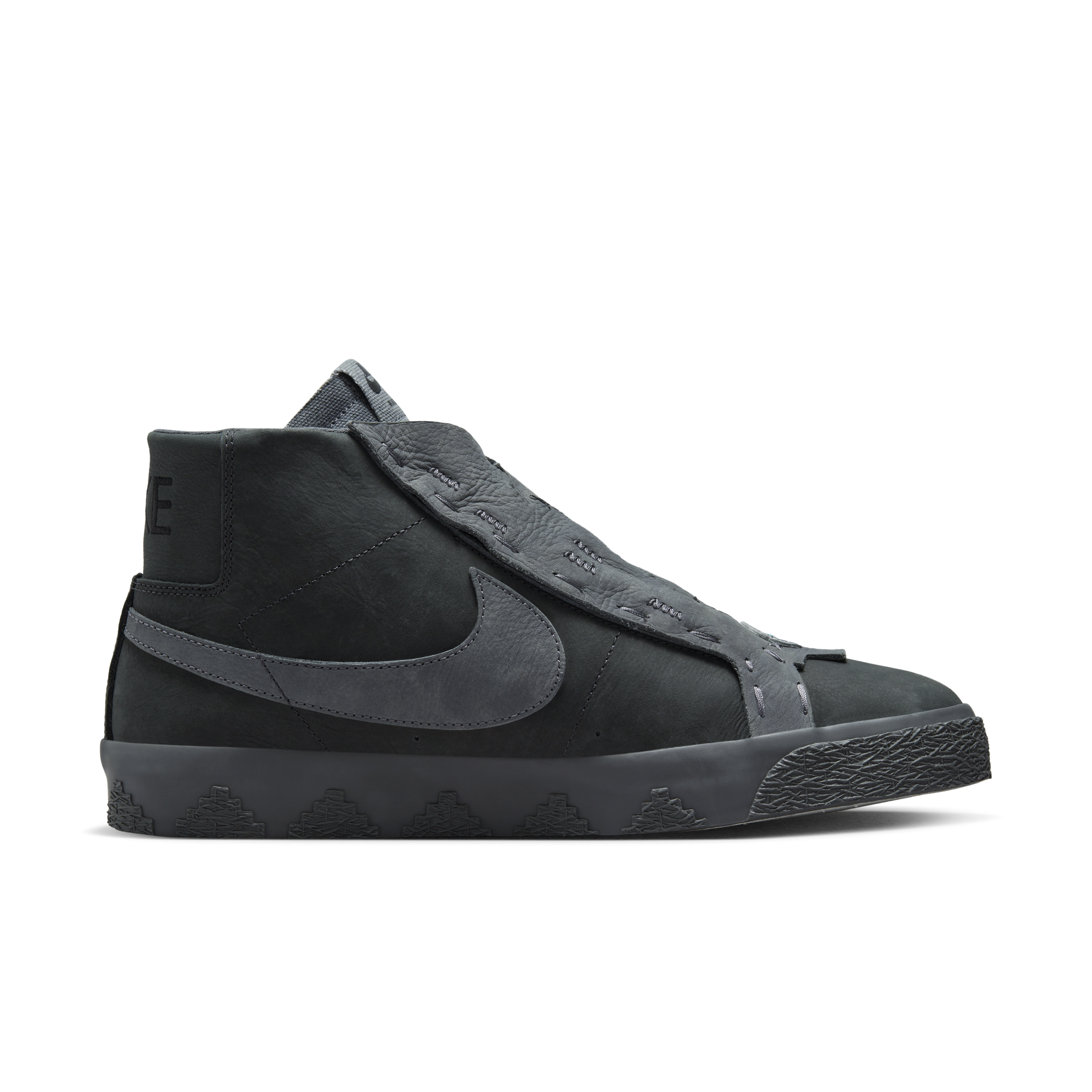 Nike Zoom Blazer Mid Skate Shoes