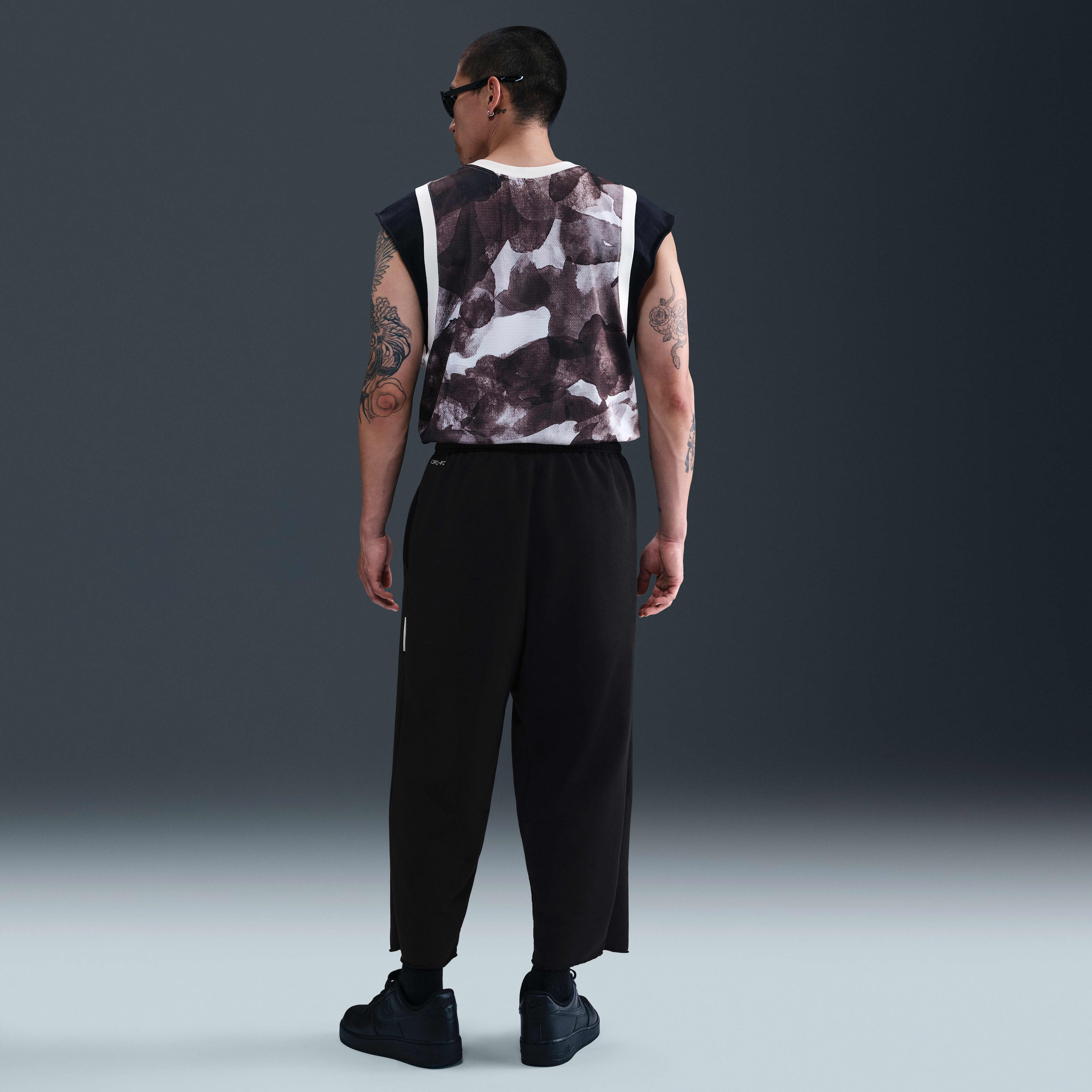 Nike Standard Issue Men's Dri-FIT 7/8-Length Basketball Pants