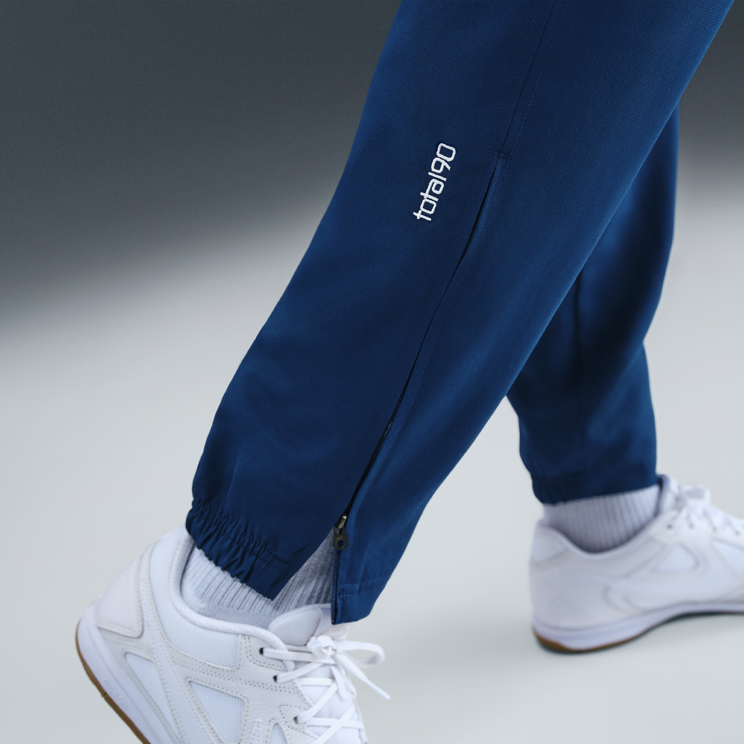 USMNT 2004 Total 90 Reissue Men's Nike Soccer Replica Track Pants