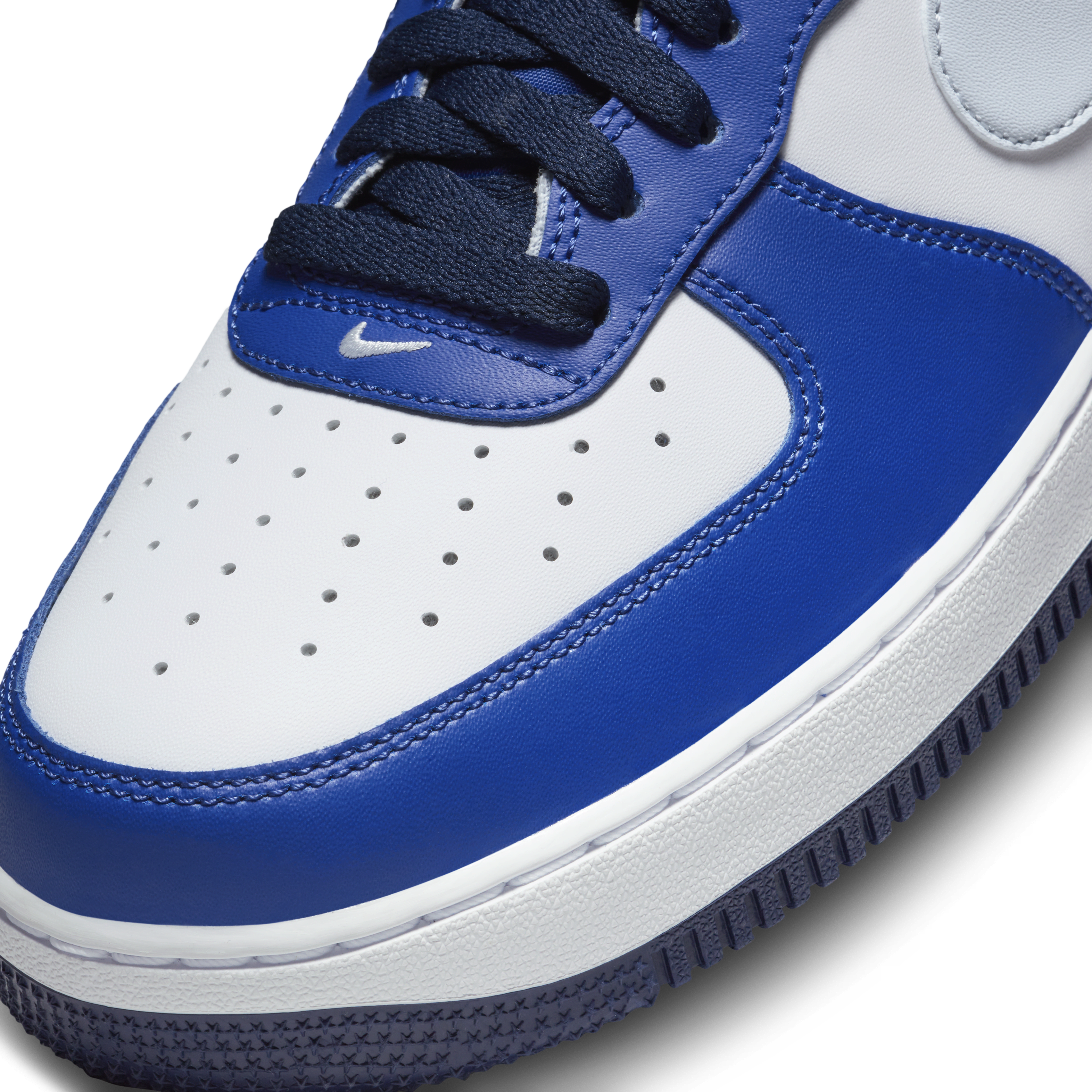 Nike Air Force 1 '07 LV8 Shoes