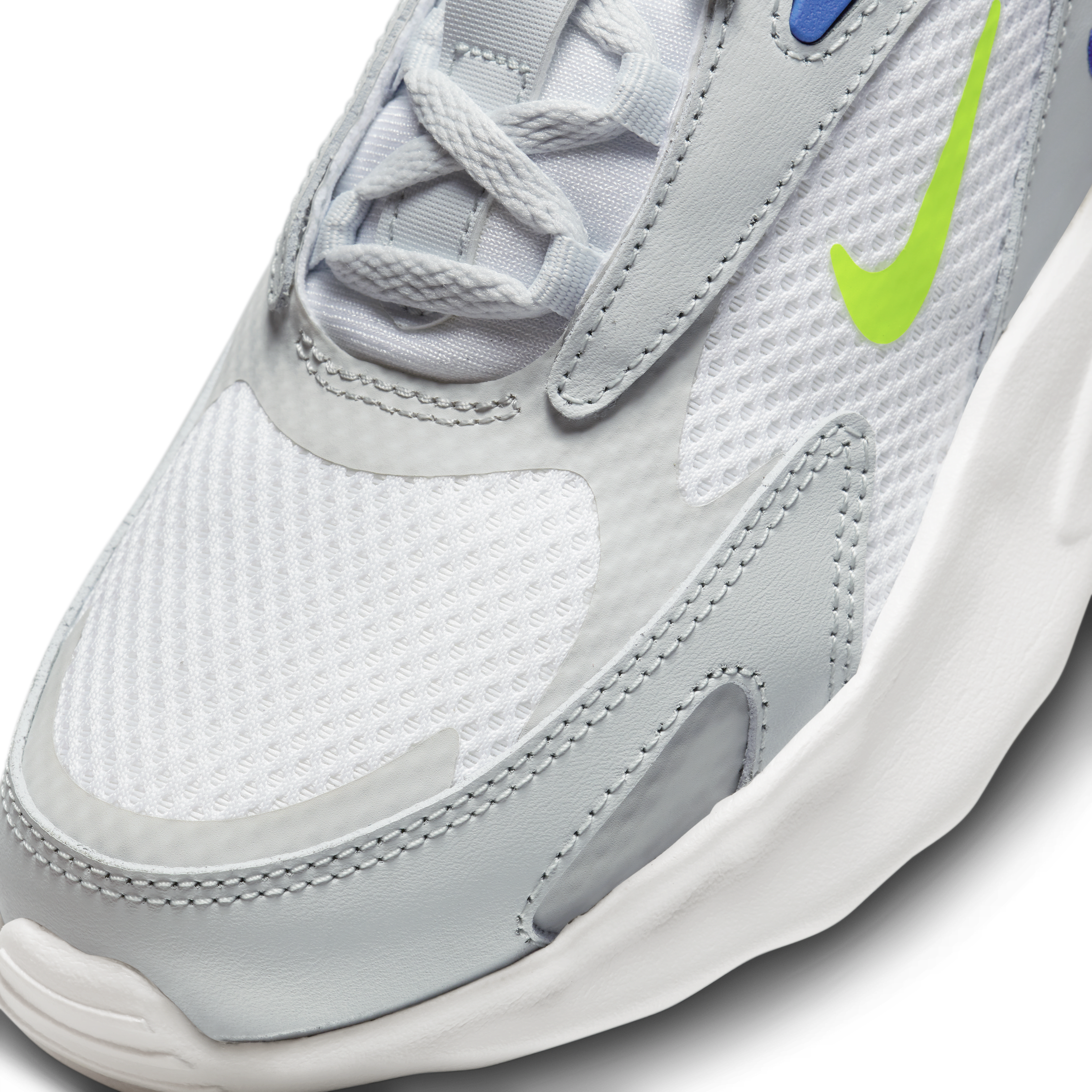 nike air bolt trainers