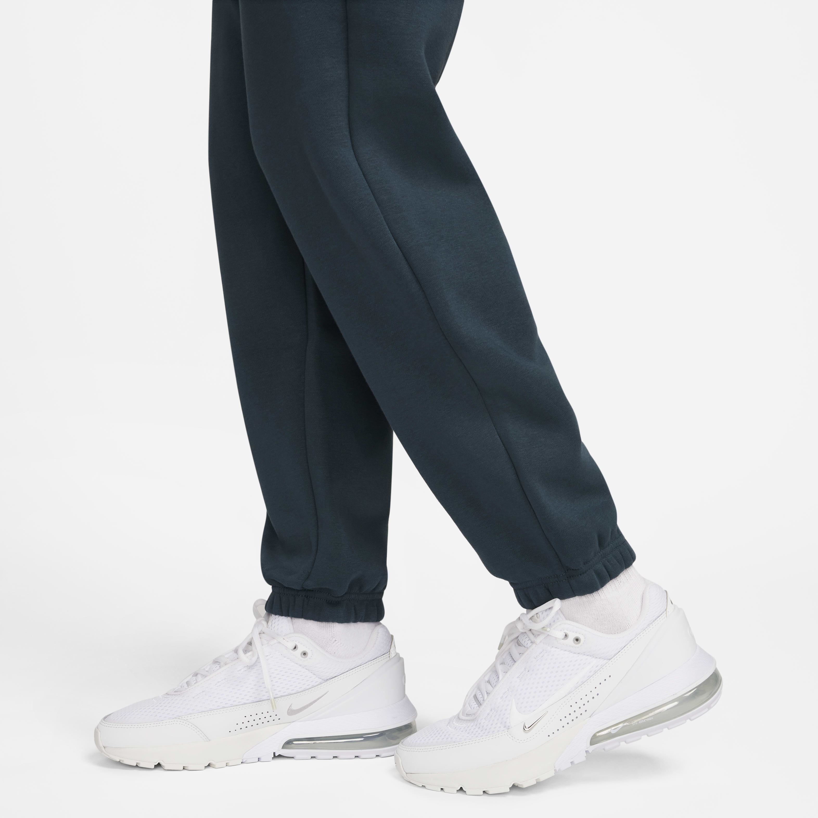 Nike Sportswear Women's High-Waisted Oversized Fleece Sweatpants