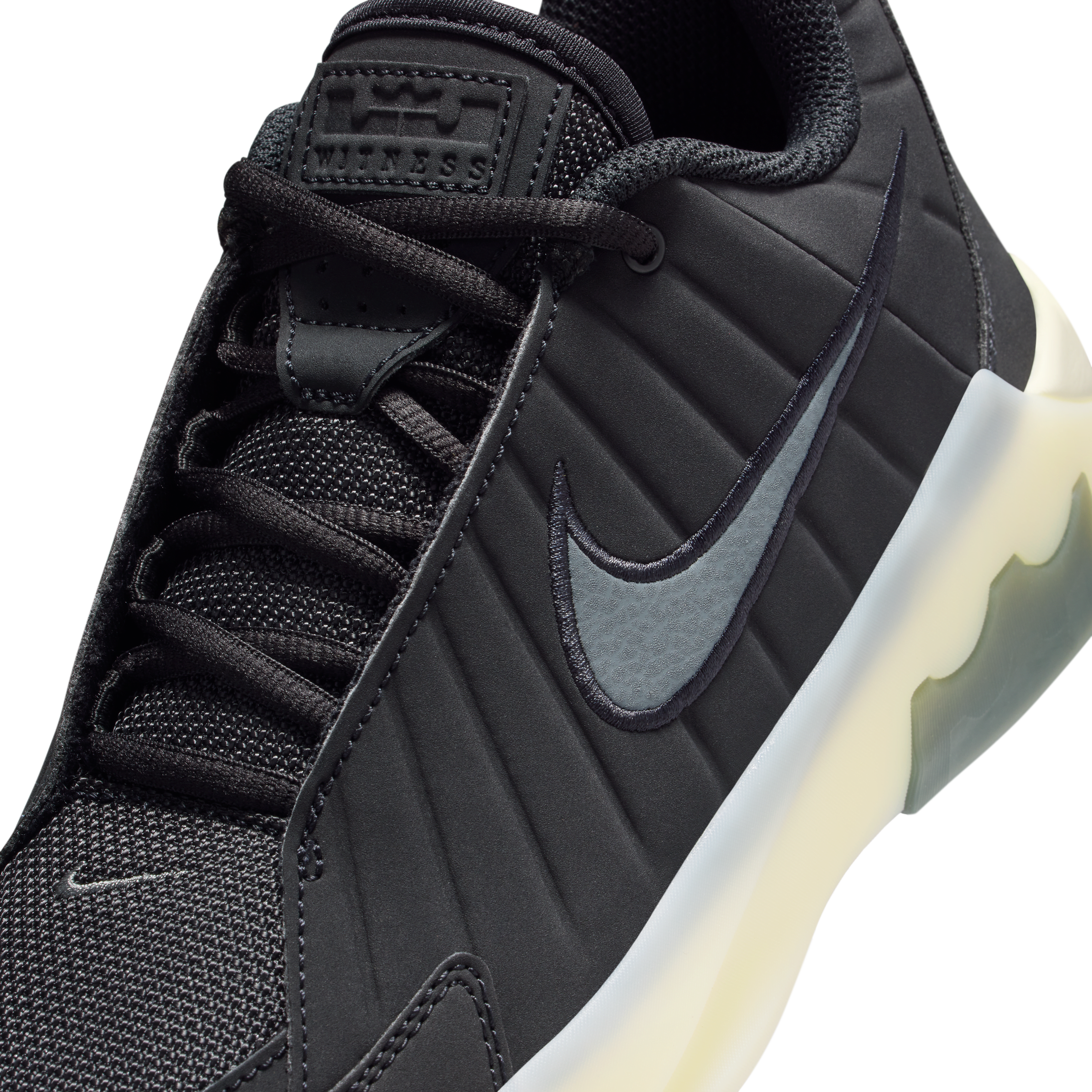 LeBron Witness 9 Big Kids' Basketball Shoes