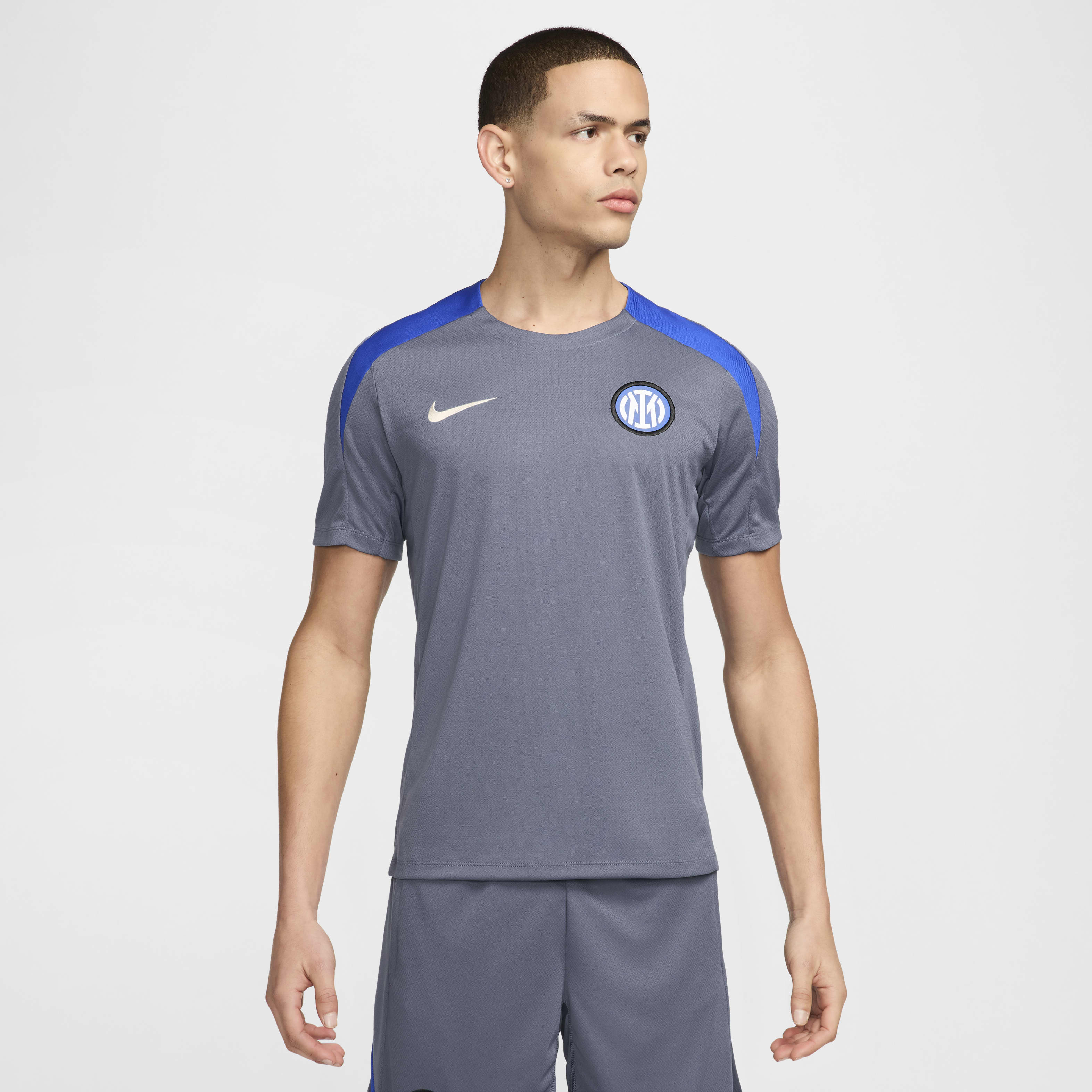 Inter Milan Strike Men's Nike Dri-FIT Soccer Short-Sleeve Top