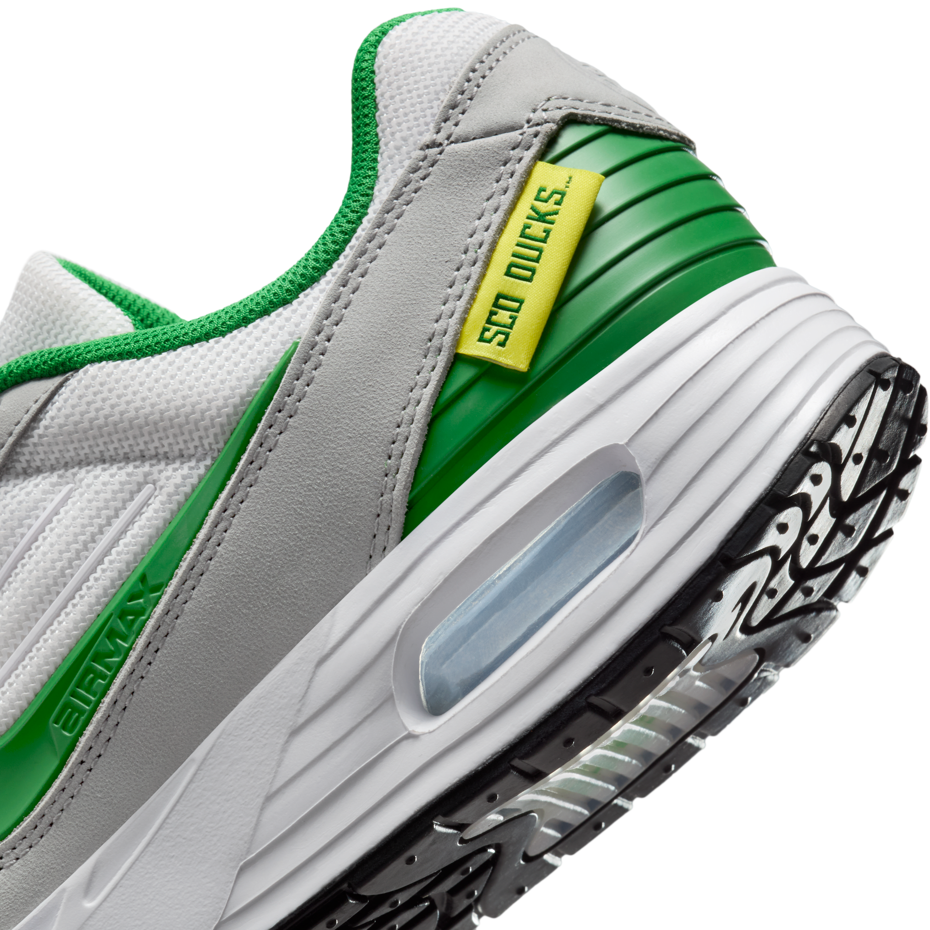 Nike College Air Max Verse (Oregon) Men's Shoes