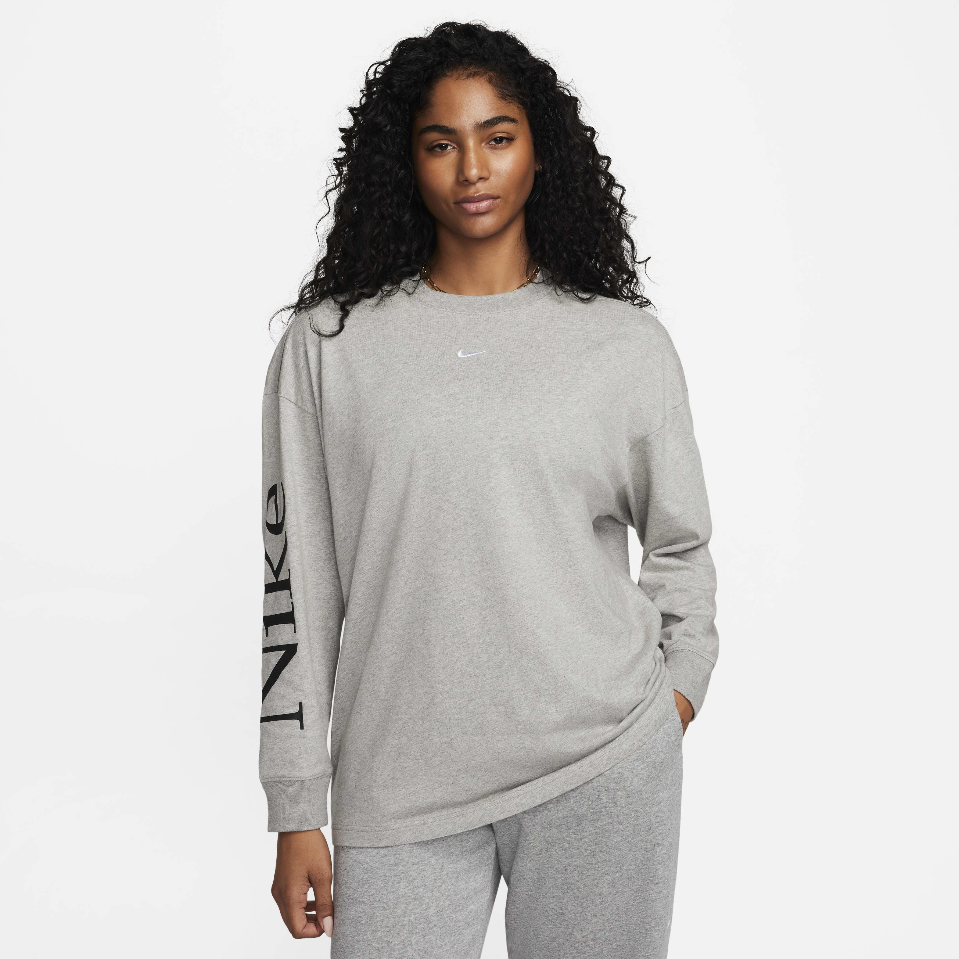 Nike Sportswear Women's Oversized Long-Sleeve Top