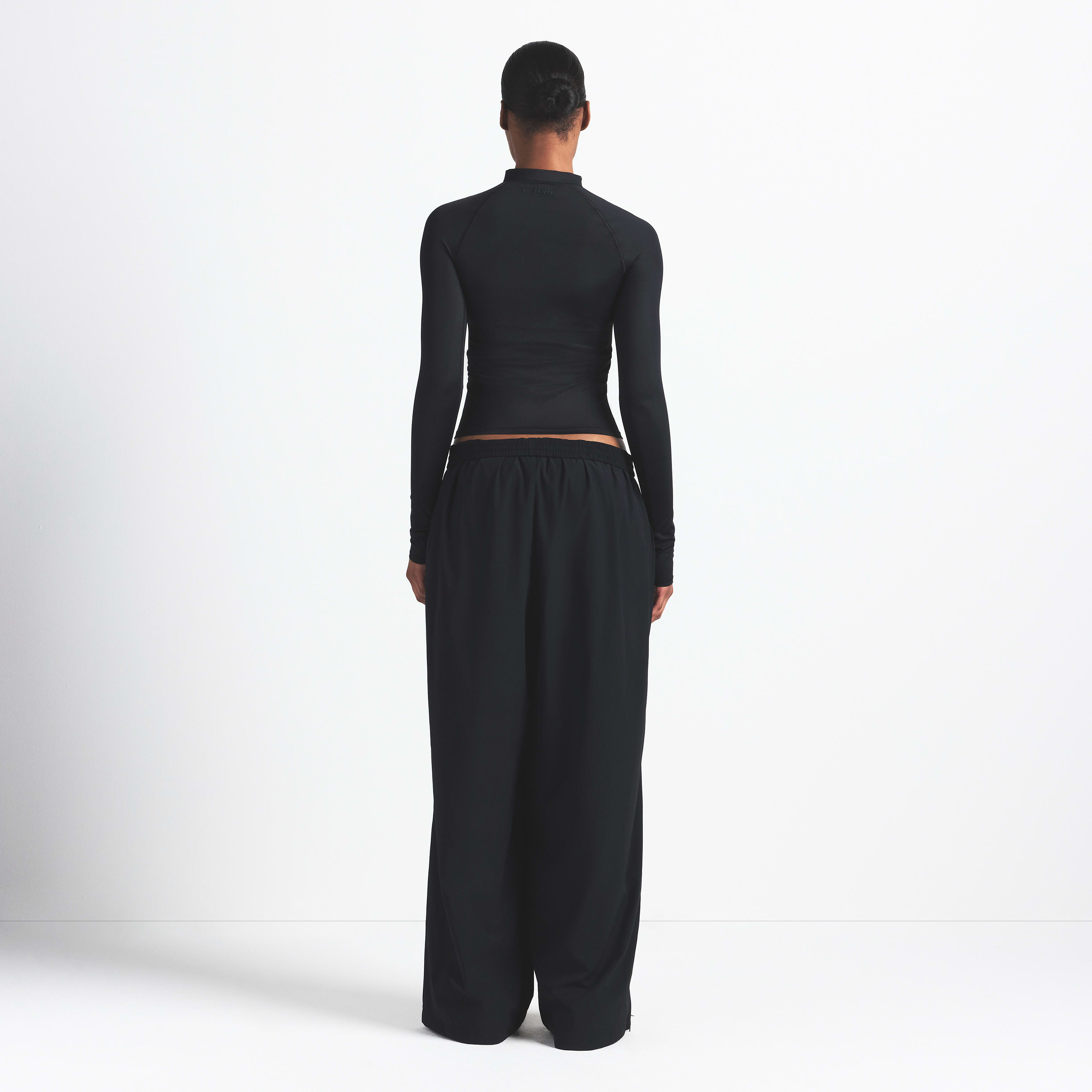 NikeSKIMS Woven Nylon Women's Oversized Track Pants