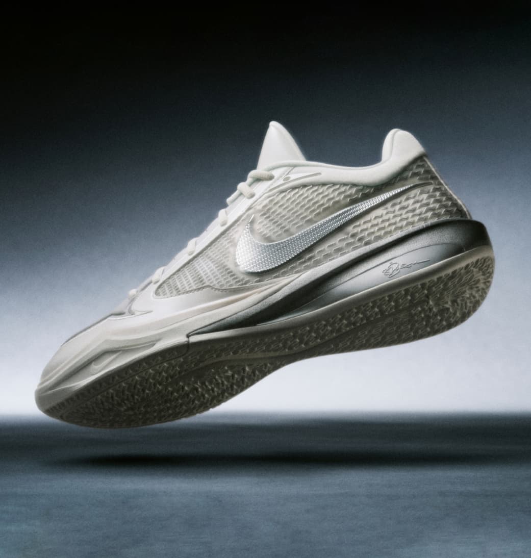 Nike 女鞋、服裝與配件, 一切不費吹灰之力