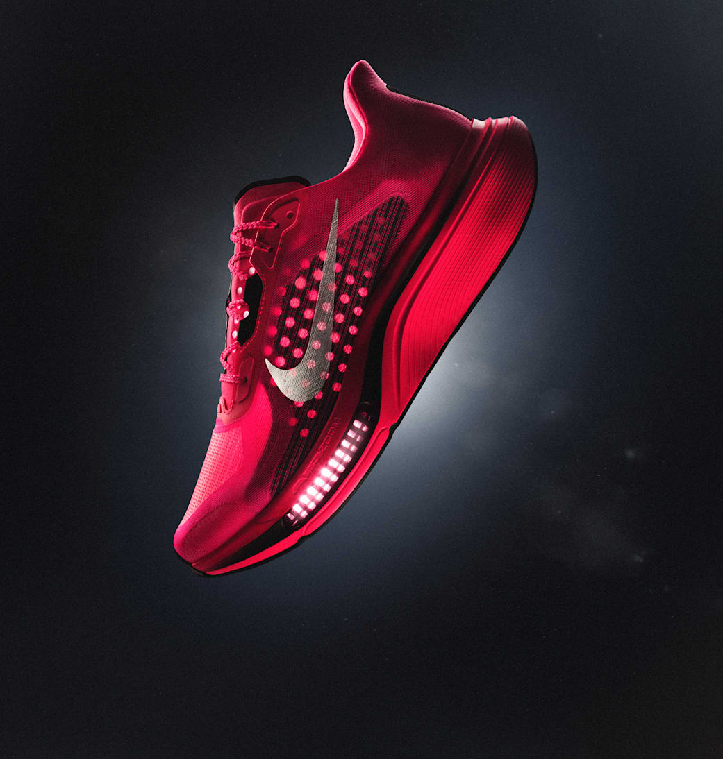 ร้านค้าอย่างเป็นทางการของ Nike, Pegasus Plus 2 "Crimson"
