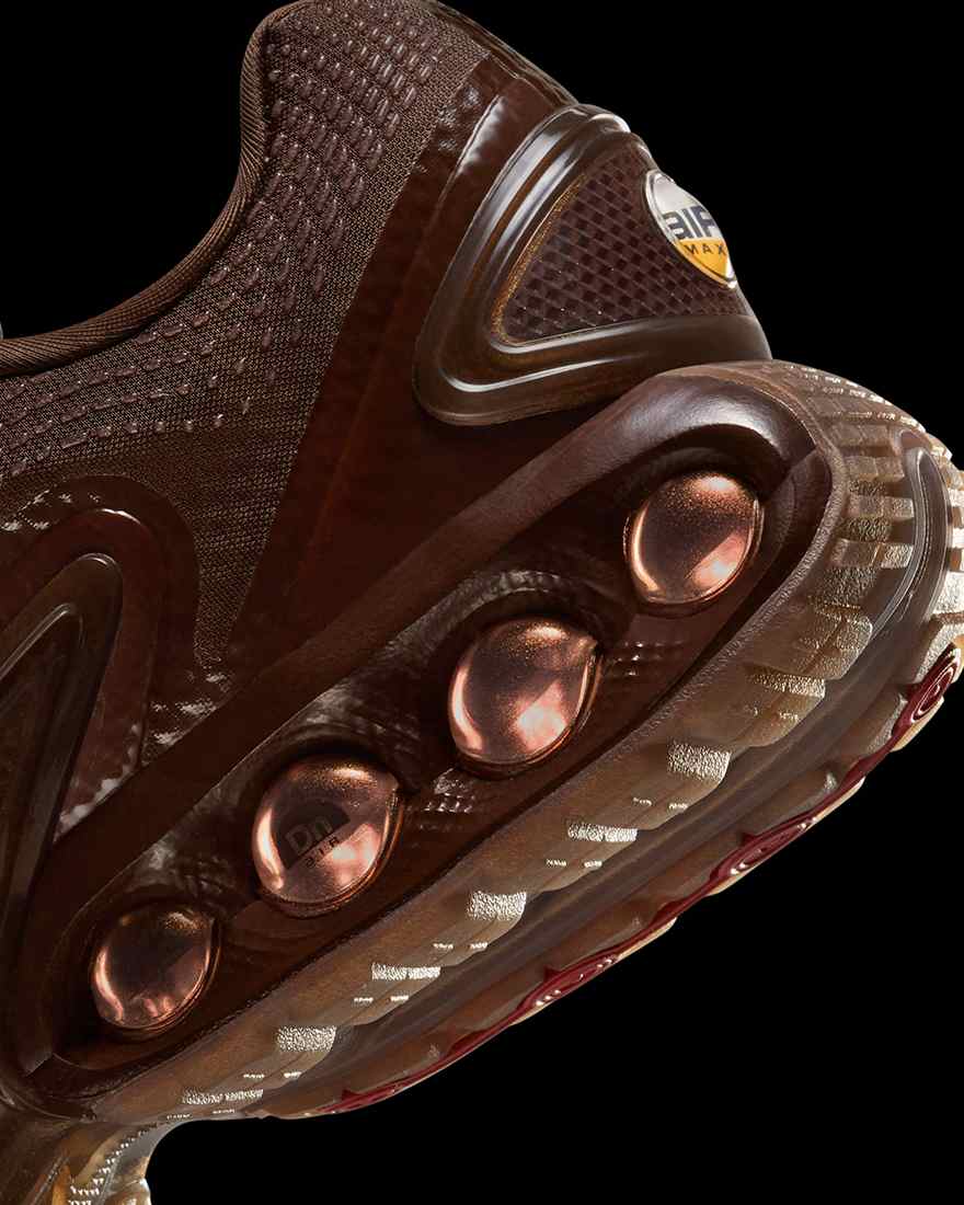 Die exklusiven Isamaya Ffrench Air Max Colorways von Nike lassen die Grenzen zwischen Sport, Style und Beauty verschwimmen