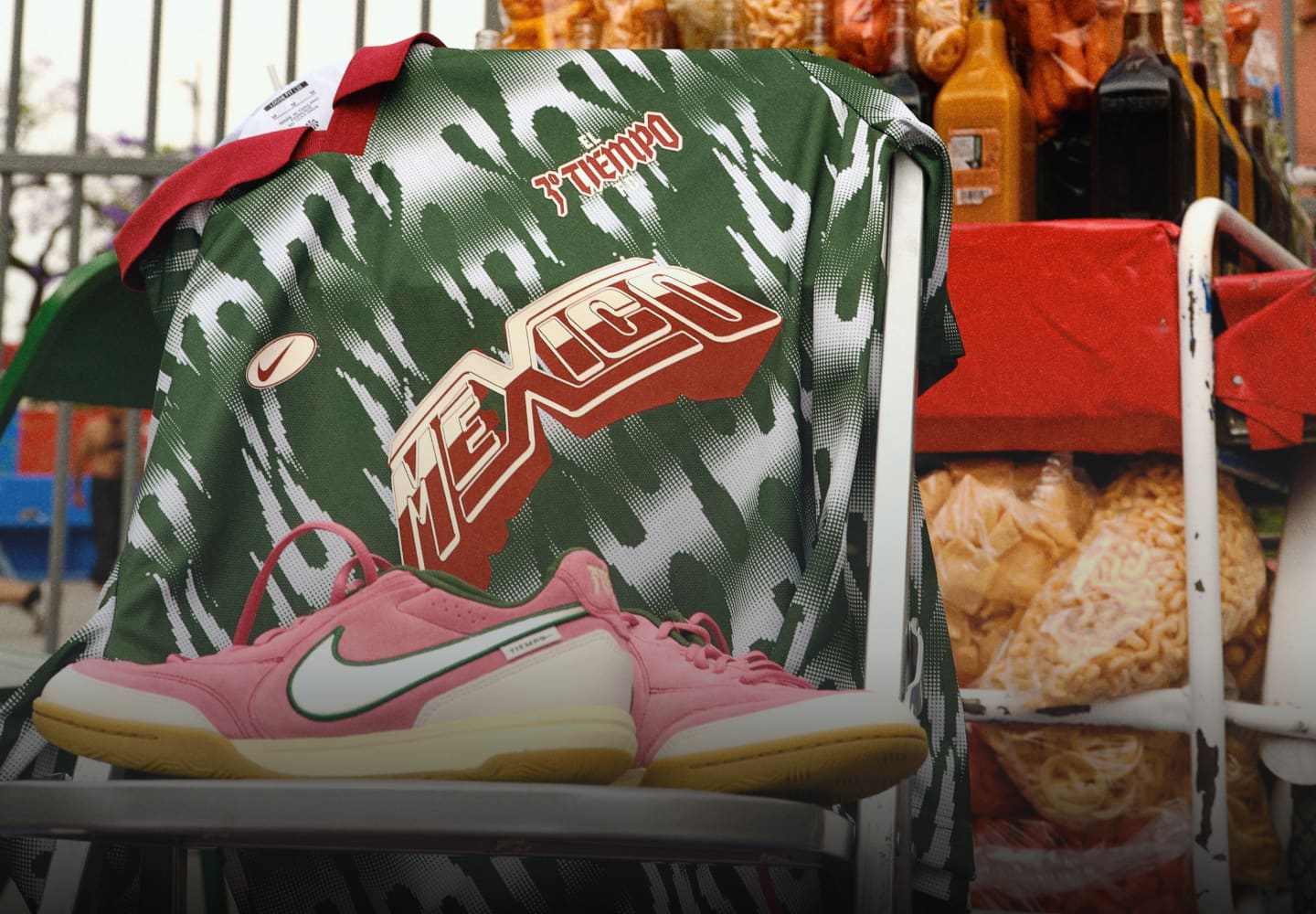 Sitio web oficial de Nike, Alta gama fuera de la cancha