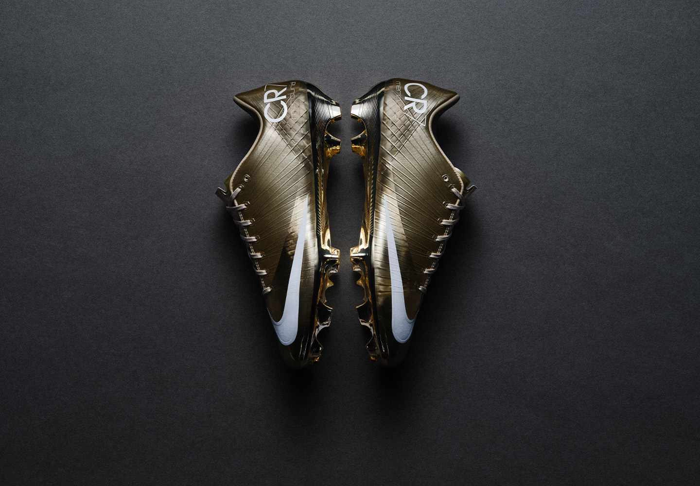 Sitio web oficial de Nike, Grandeza Bañada en Oro. 