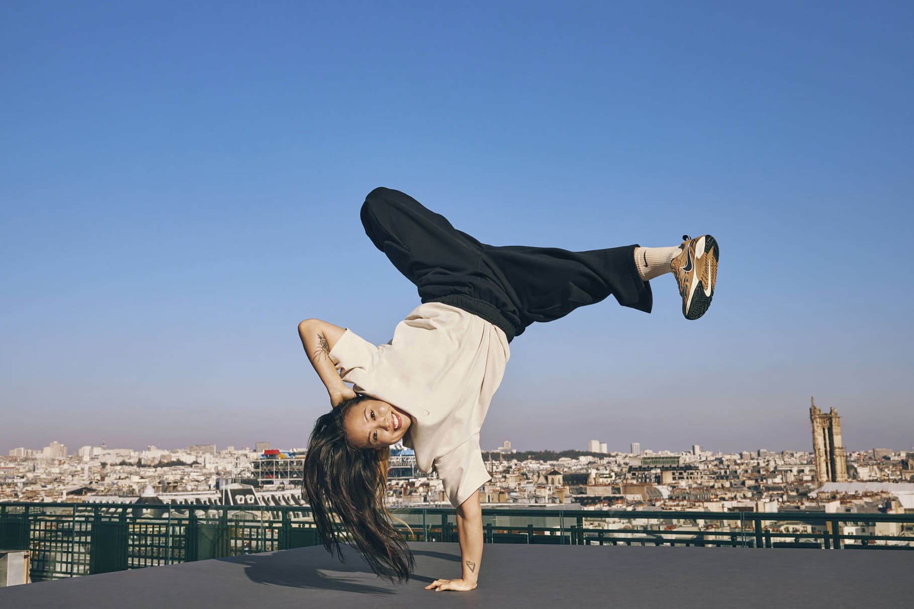 Nike brengt zijn allereerste breakdanceschoen uit met de Nike Jam