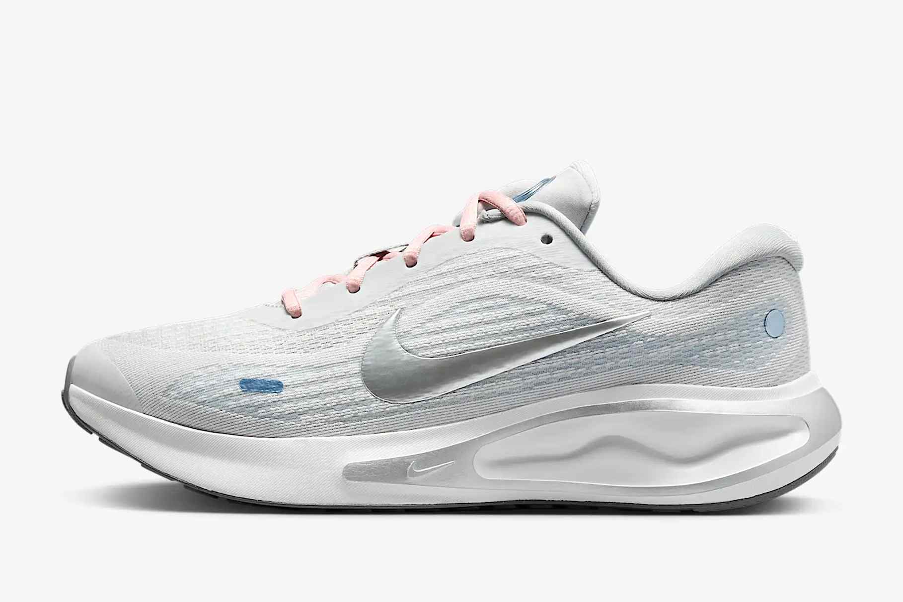 The best Nike shoes for nurses and healthcare workers 