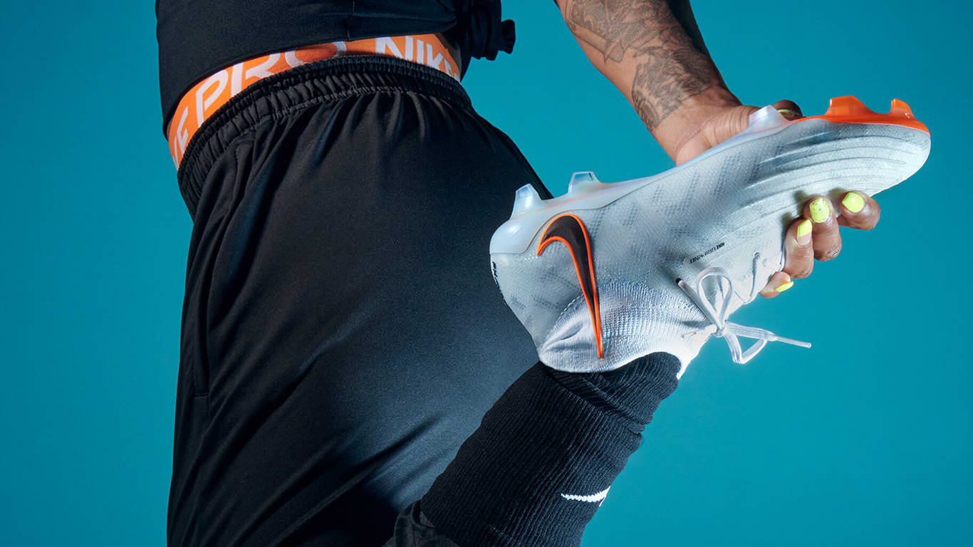 Com s'haurien d'ajustar les botes de futbol?