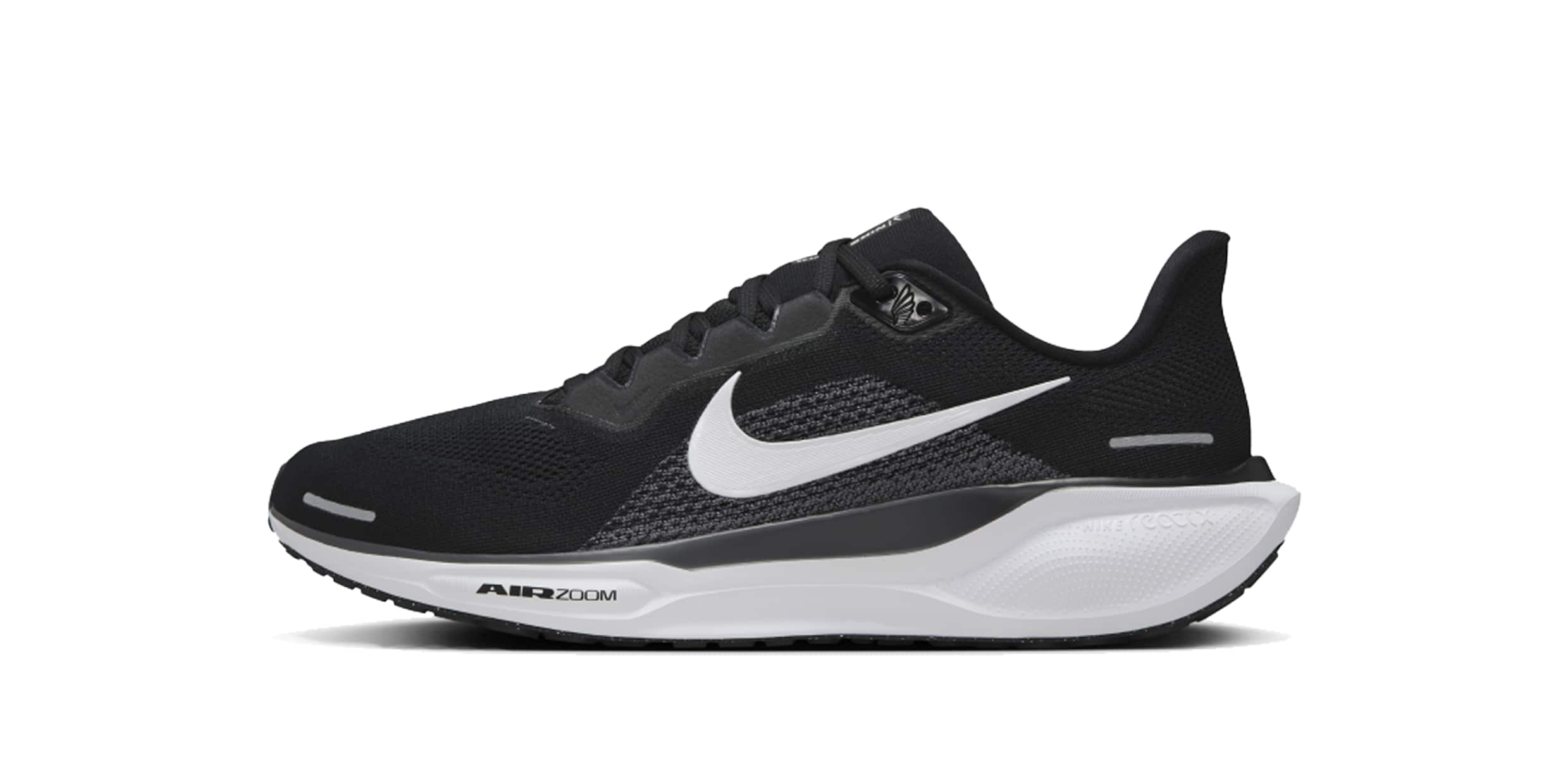 넓은 발볼을 위한 최적의 신발 고르는 방법