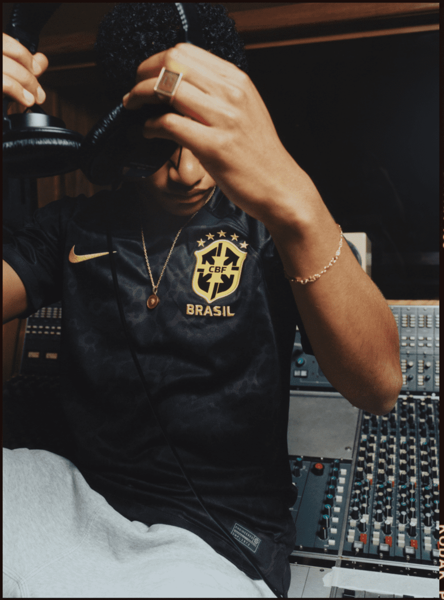 Styl podle Nike FC: AntsLive